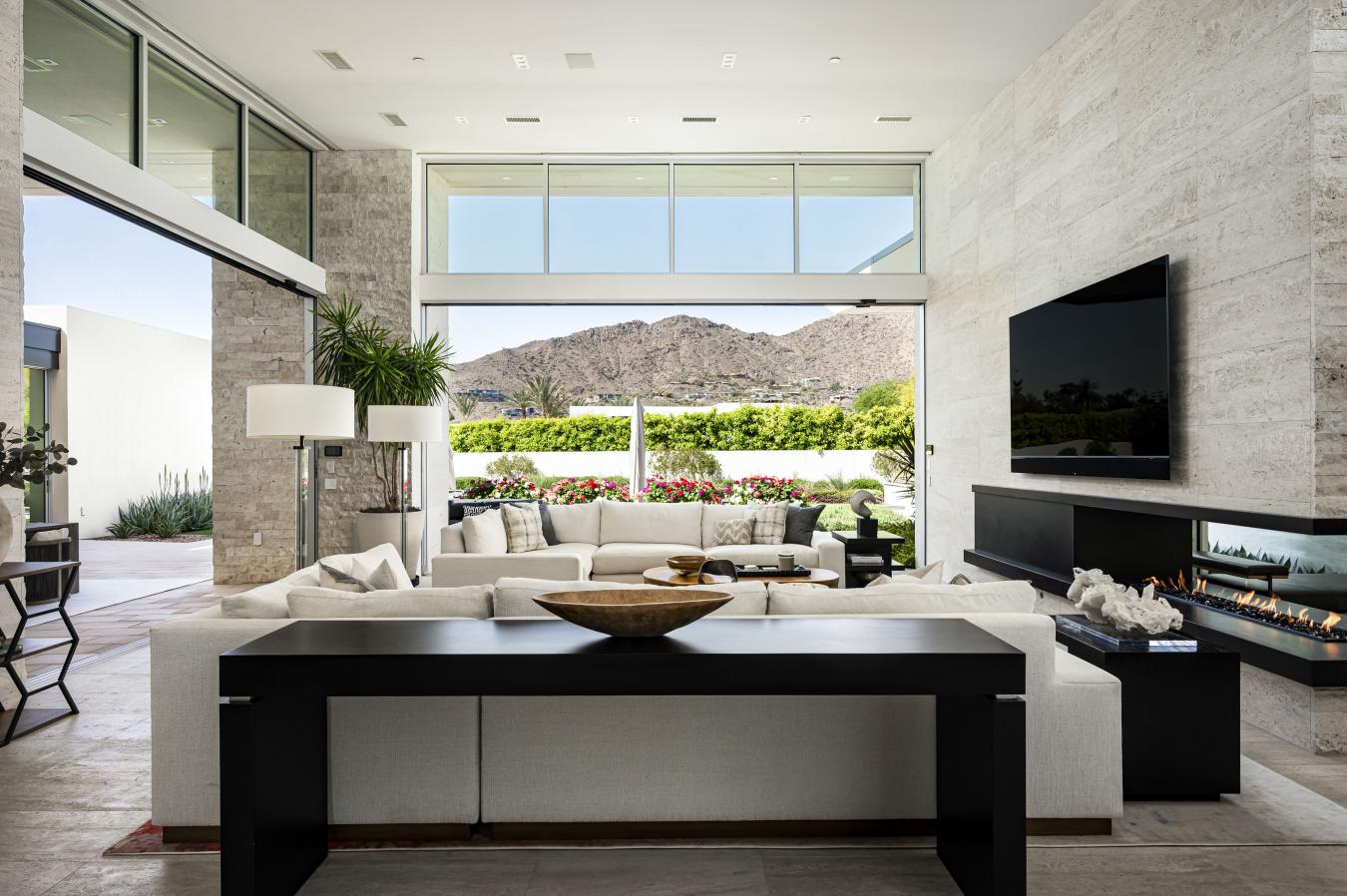 Paradise Valley, Arizona, 85253, United States, 4 Bedrooms Bedrooms, ,4 BathroomsBathrooms,Residential,For Sale,1762691