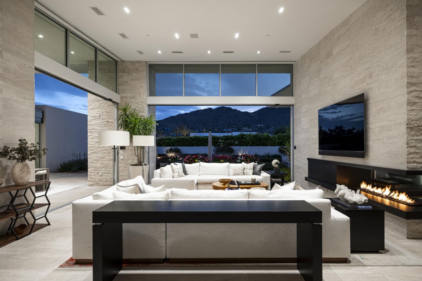 Paradise Valley, Arizona, 85253, United States, 4 Bedrooms Bedrooms, ,4 BathroomsBathrooms,Residential,For Sale,1762691