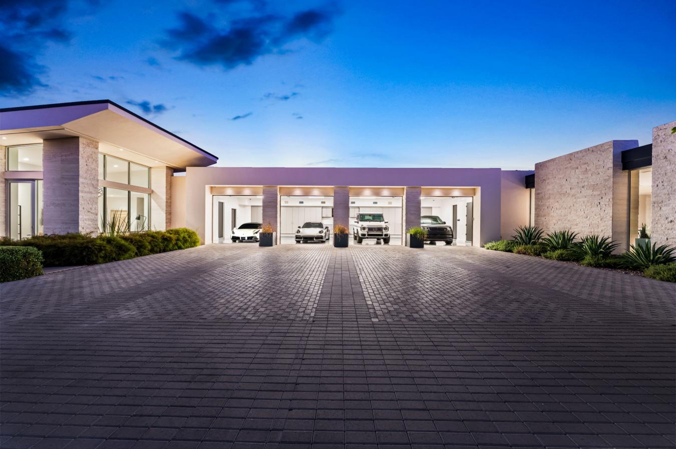 Paradise Valley, Arizona, 85253, United States, 4 Bedrooms Bedrooms, ,4 BathroomsBathrooms,Residential,For Sale,1762691