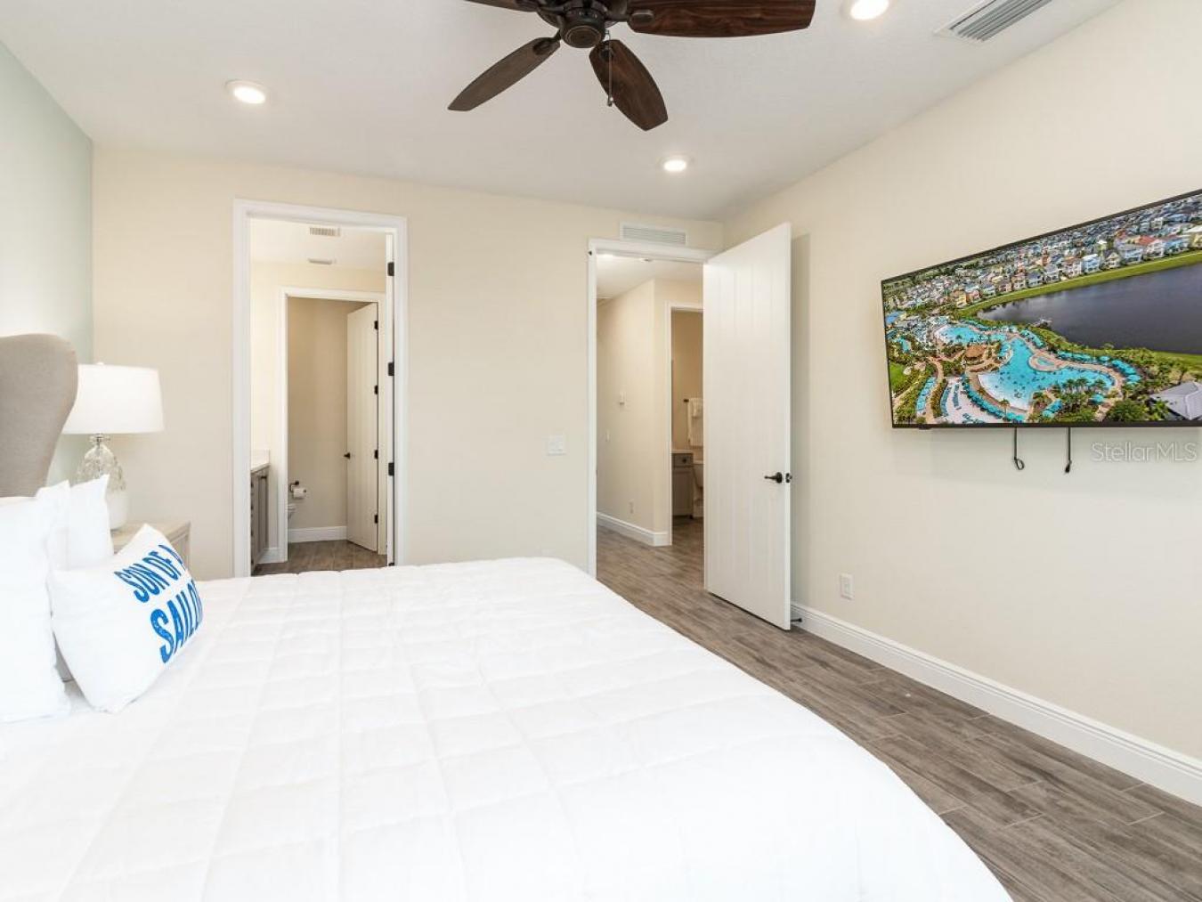 KISSIMMEE, Florida, 34747, United States, 4 Bedrooms Bedrooms, ,4 BathroomsBathrooms,Residential,For Sale,1771324
