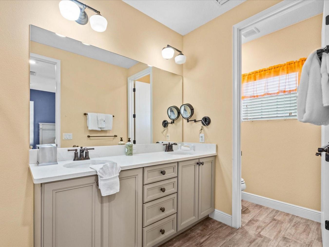 KISSIMMEE, Florida, 34747, United States, 4 Bedrooms Bedrooms, ,4 BathroomsBathrooms,Residential,For Sale,1765219