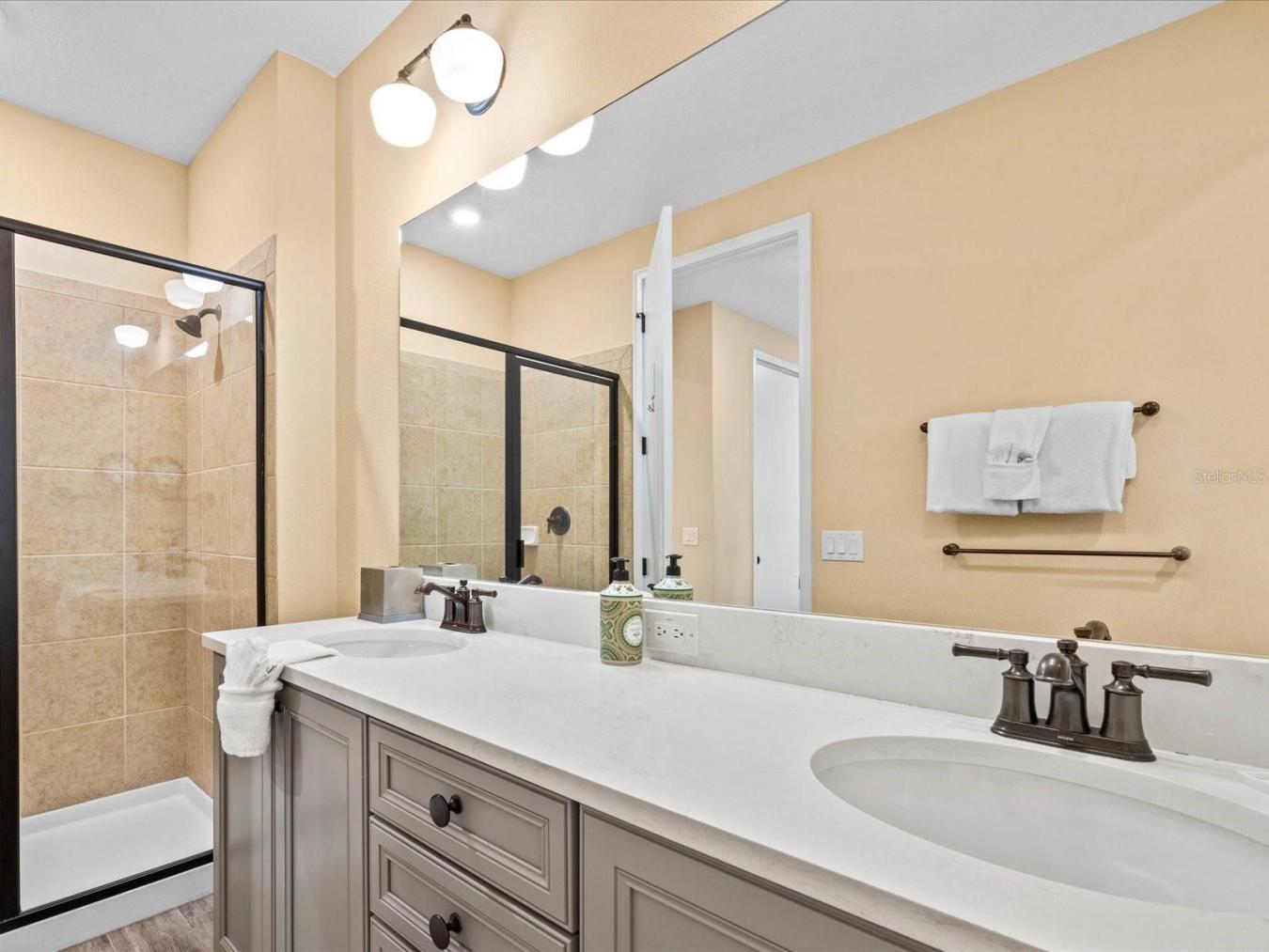 KISSIMMEE, Florida, 34747, United States, 4 Bedrooms Bedrooms, ,4 BathroomsBathrooms,Residential,For Sale,1765219