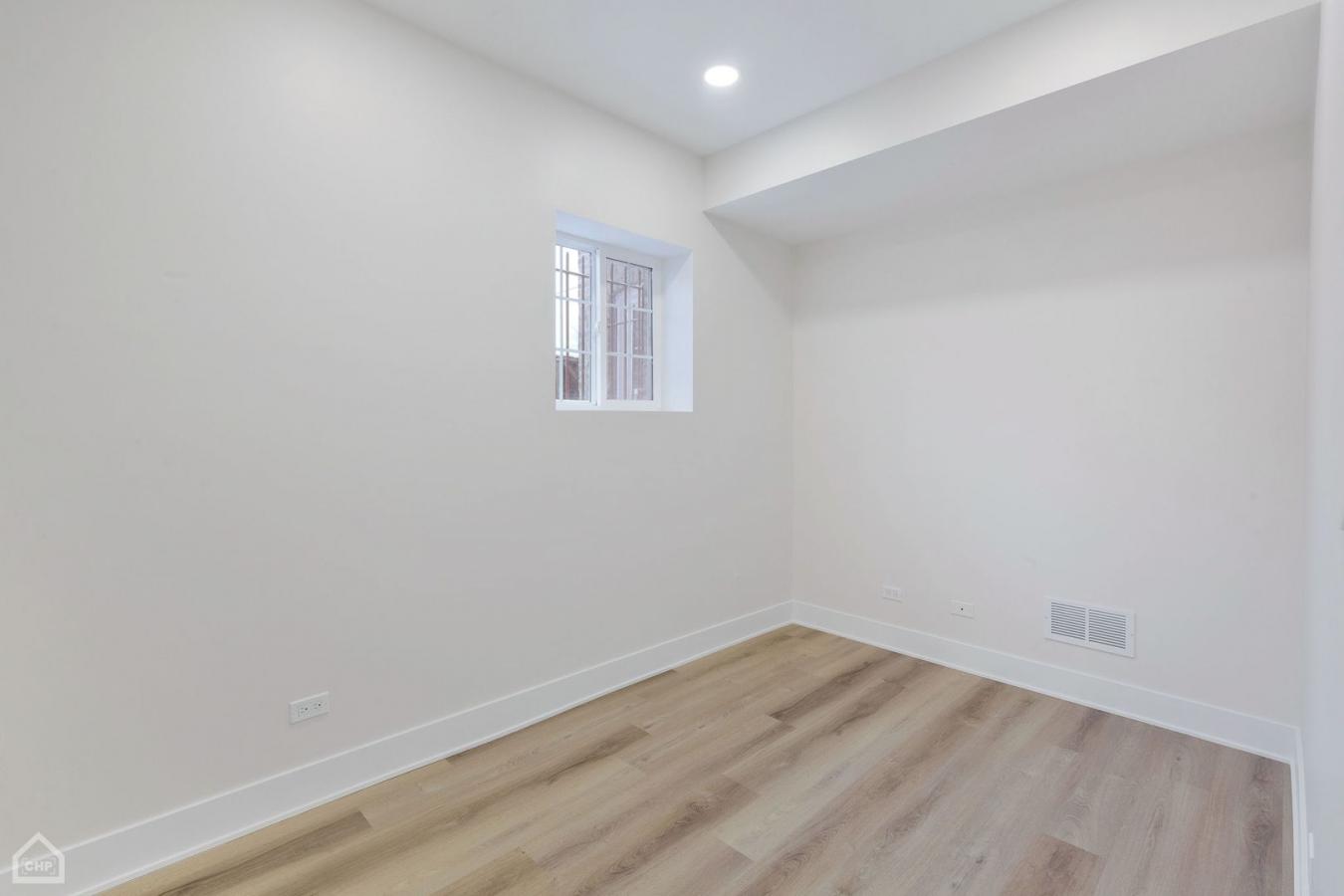 Chicago, Illinois, 60651, United States, 5 Bedrooms Bedrooms, ,Residential,For Sale,1765213