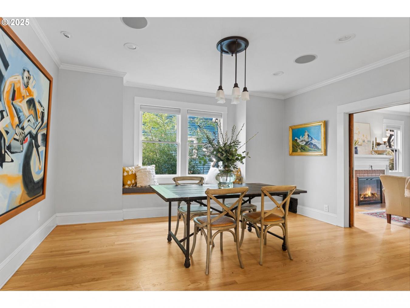 Portland, Oregon, 97214, United States, 5 Bedrooms Bedrooms, ,2 BathroomsBathrooms,Residential,For Sale,1765210