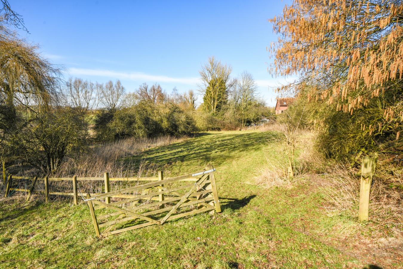 Dunmow, CM6 2UY, United Kingdom, 4 Bedrooms Bedrooms, ,2 BathroomsBathrooms,Residential,For Sale,1765208