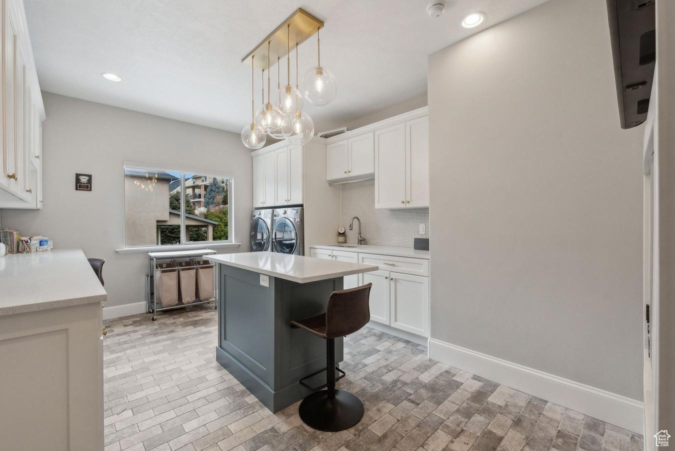Draper, Utah, 84020, United States, 6 Bedrooms Bedrooms, ,5 BathroomsBathrooms,Residential,For Sale,1765193