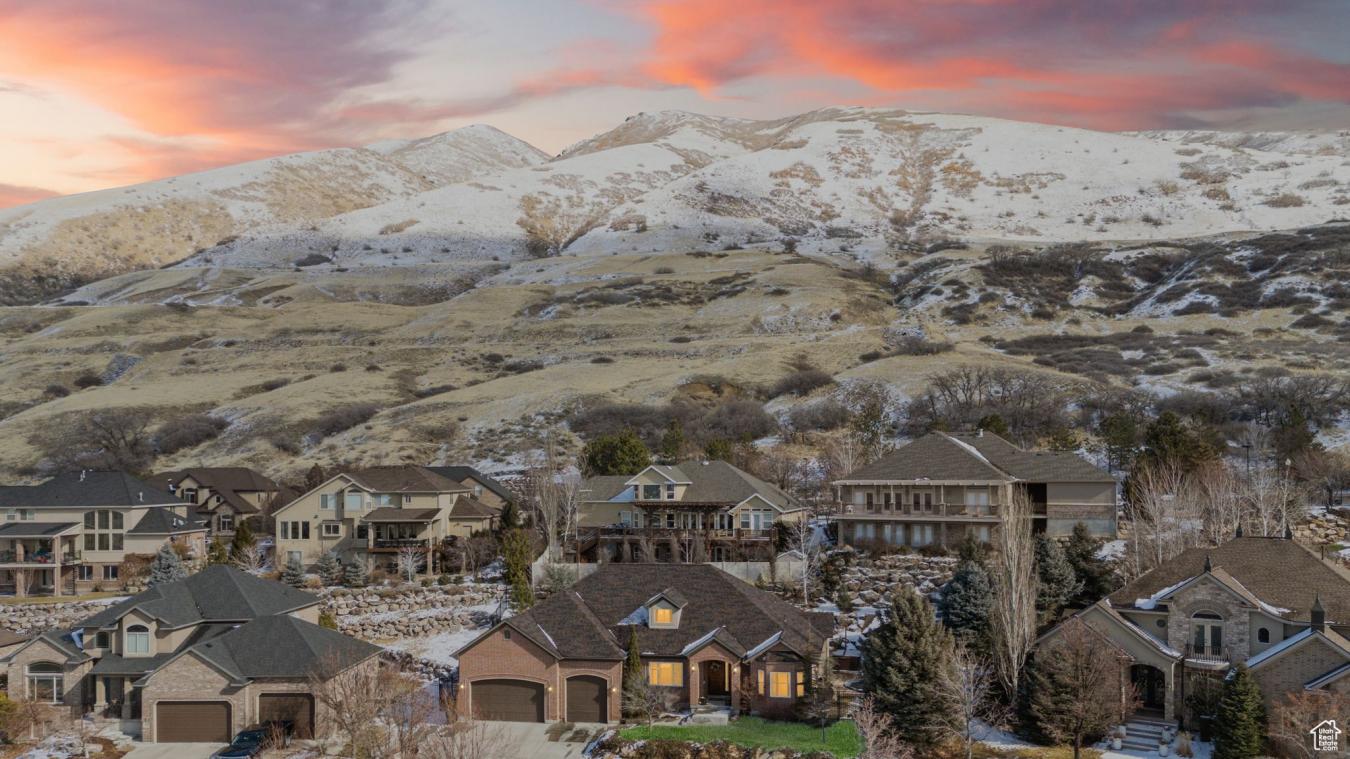 Draper, Utah, 84020, United States, 6 Bedrooms Bedrooms, ,5 BathroomsBathrooms,Residential,For Sale,1765193