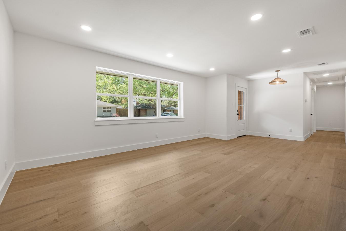 Dallas, Texas, 75231, United States, 3 Bedrooms Bedrooms, ,2 BathroomsBathrooms,Residential,For Sale,1765187