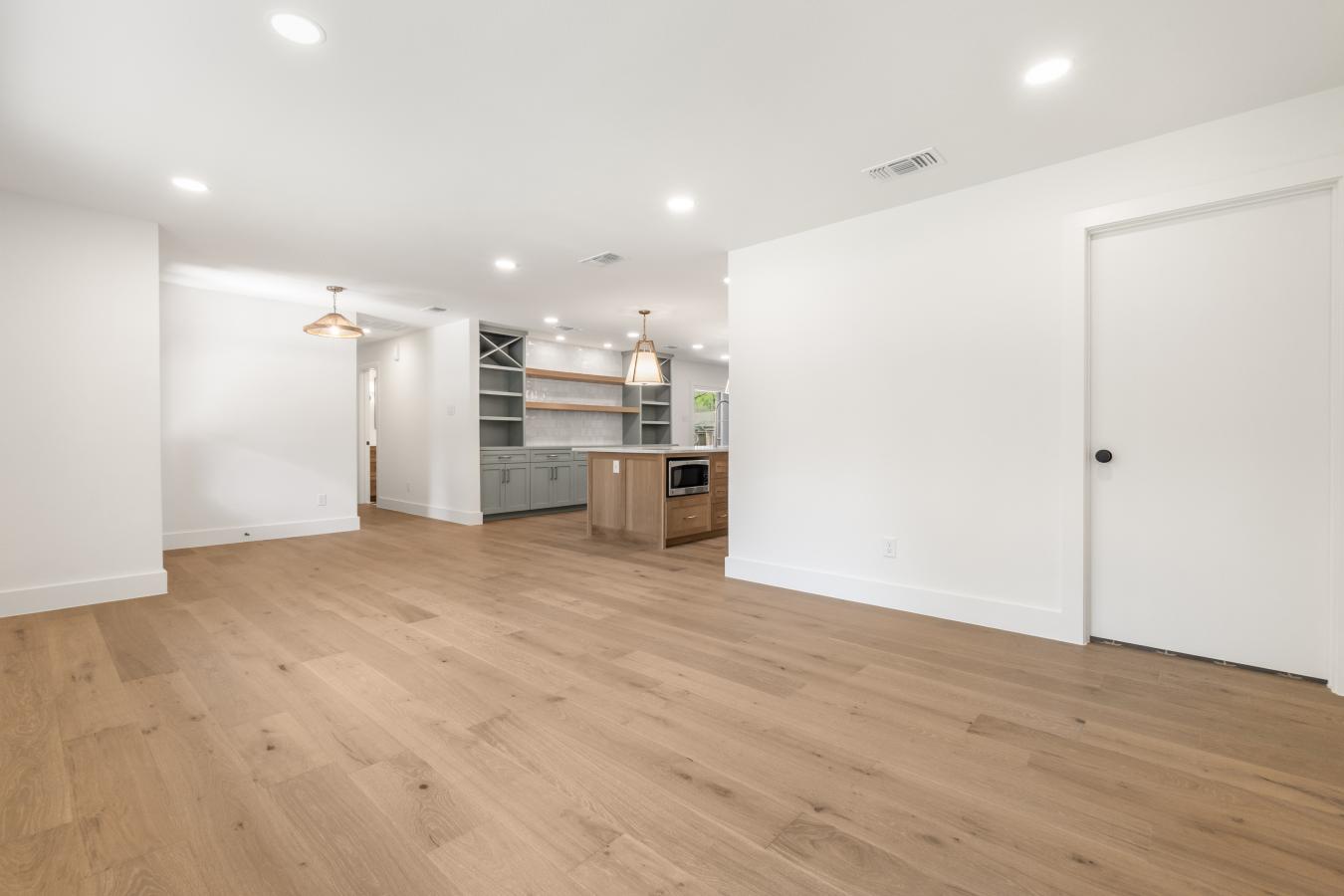 Dallas, Texas, 75231, United States, 3 Bedrooms Bedrooms, ,2 BathroomsBathrooms,Residential,For Sale,1765187