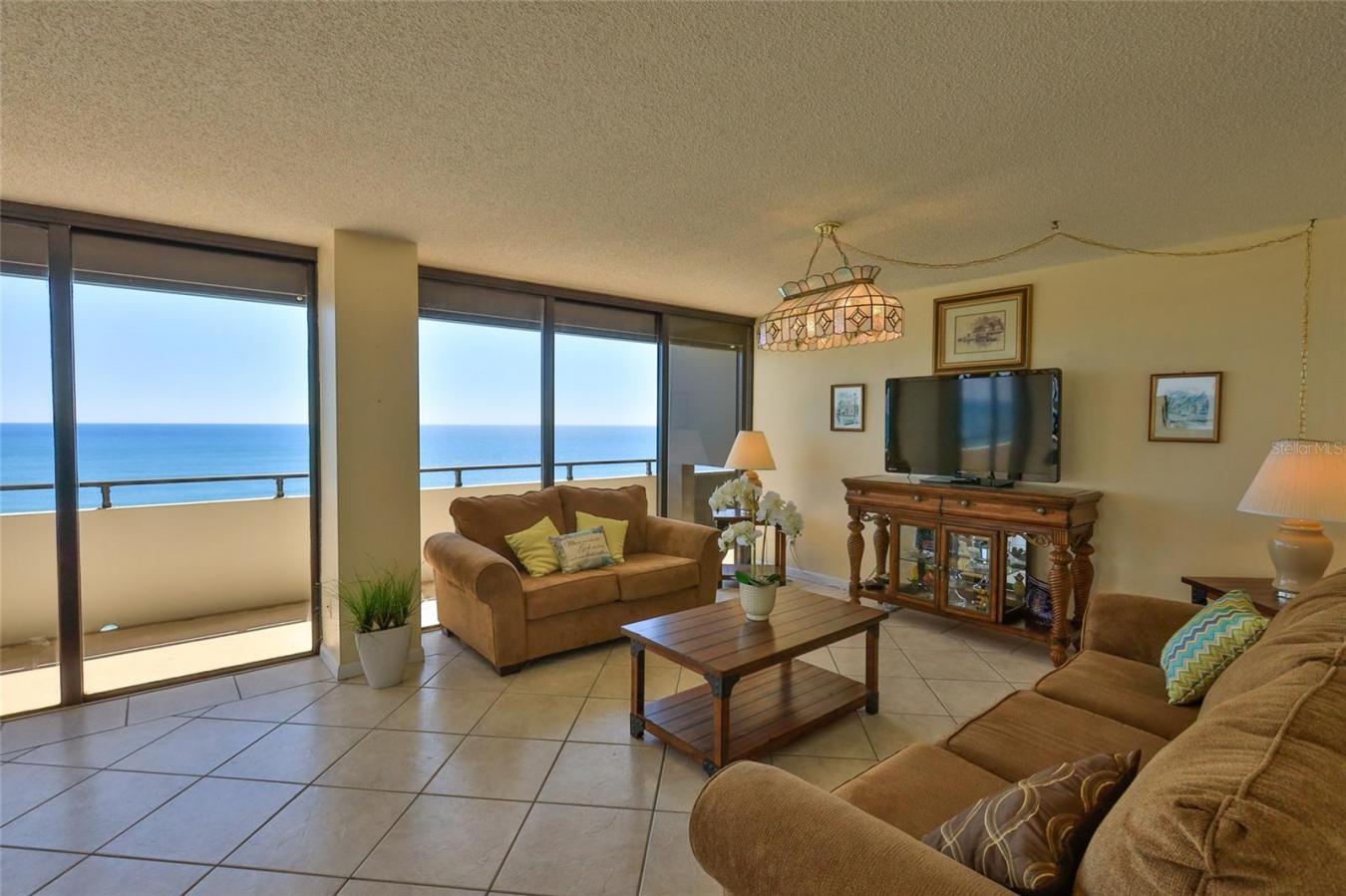 DAYTONA BEACH, Florida, 32118, United States, 2 Bedrooms Bedrooms, ,2 BathroomsBathrooms,Residential,For Sale,1765172