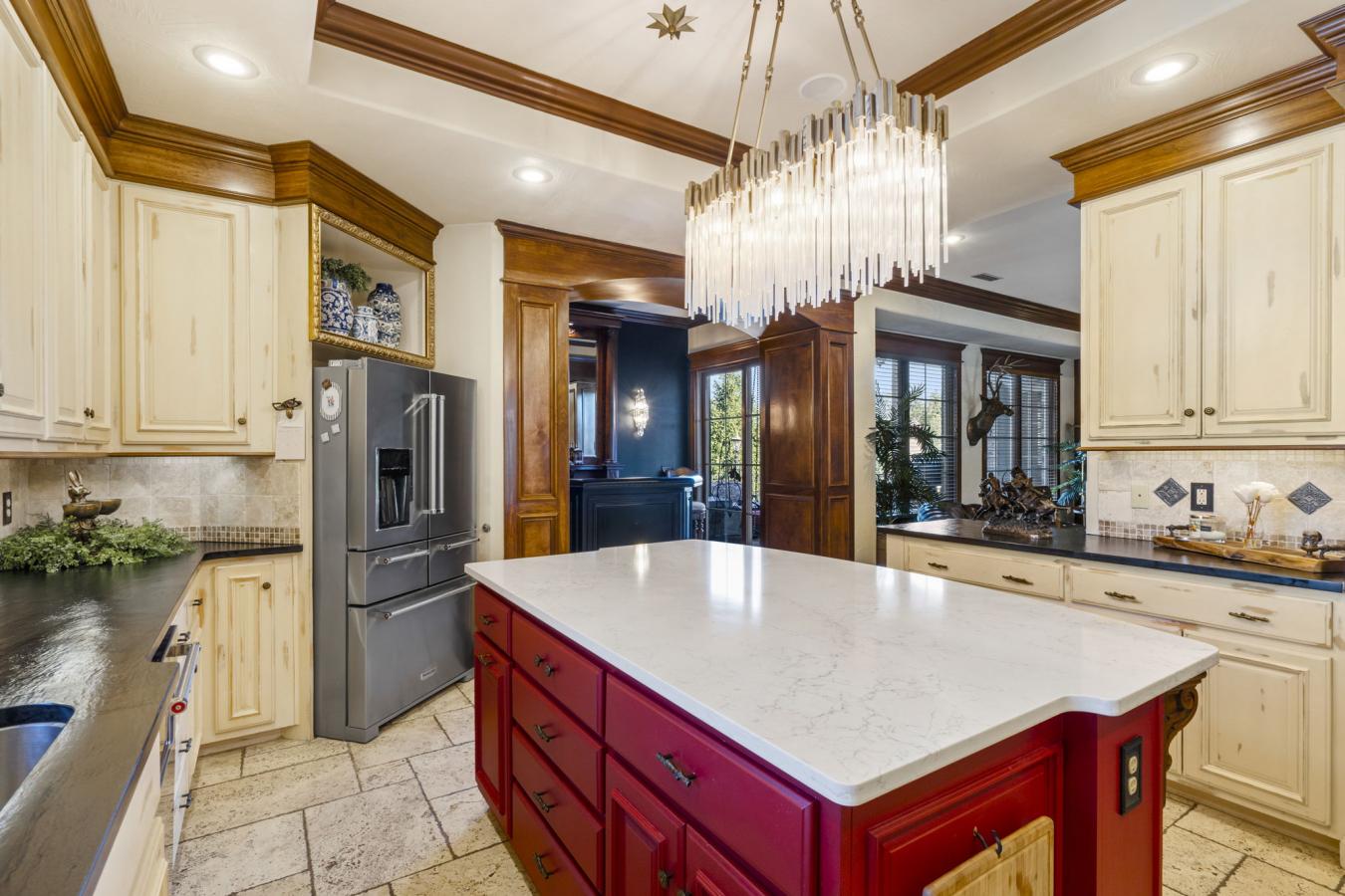 Hollister, Missouri, 65616, United States, 4 Bedrooms Bedrooms, ,4 BathroomsBathrooms,Residential,For Sale,1765156