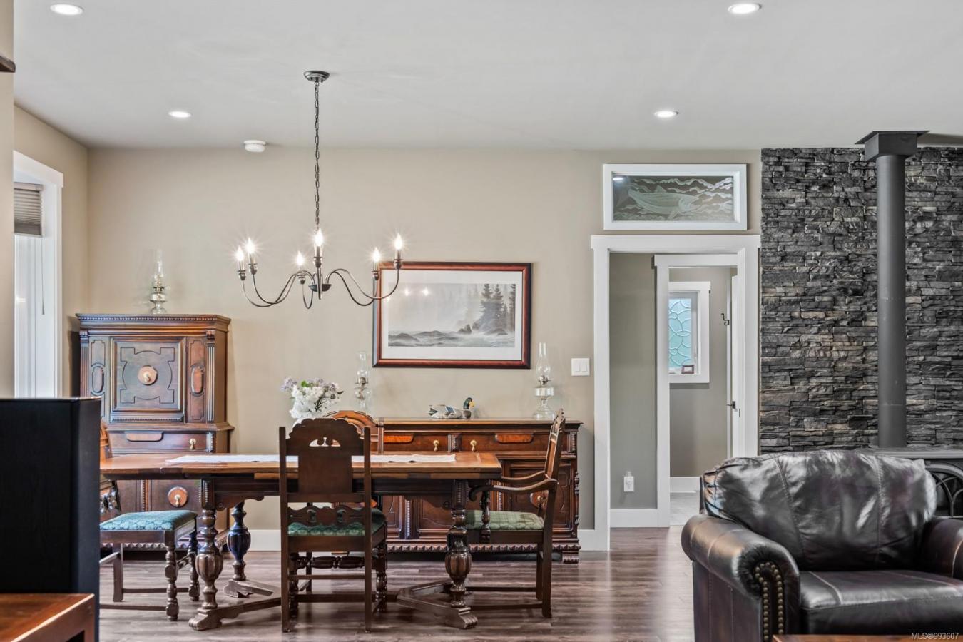 Black Creek, BC, V9J 1J3, Canada, 4 Bedrooms Bedrooms, ,3 BathroomsBathrooms,Residential,For Sale,1765153