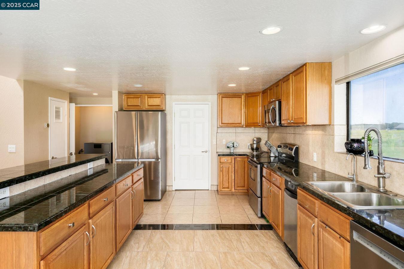 Byron, California, 94514, United States, 3 Bedrooms Bedrooms, ,3 BathroomsBathrooms,Residential,For Sale,1765128