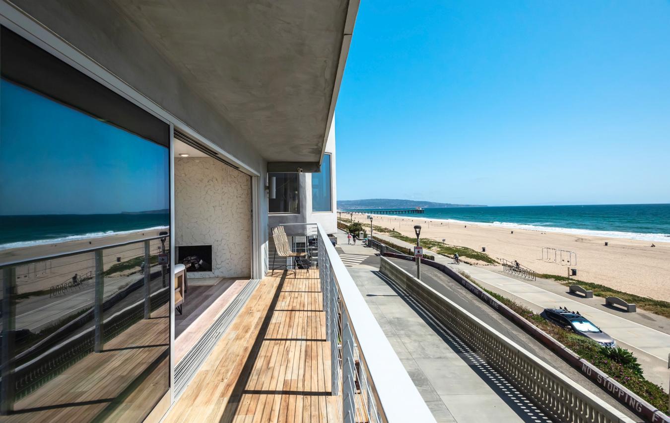 Manhattan Beach, California, 90266, United States, 9 Bedrooms Bedrooms, ,8 BathroomsBathrooms,Residential,For Sale,1765127