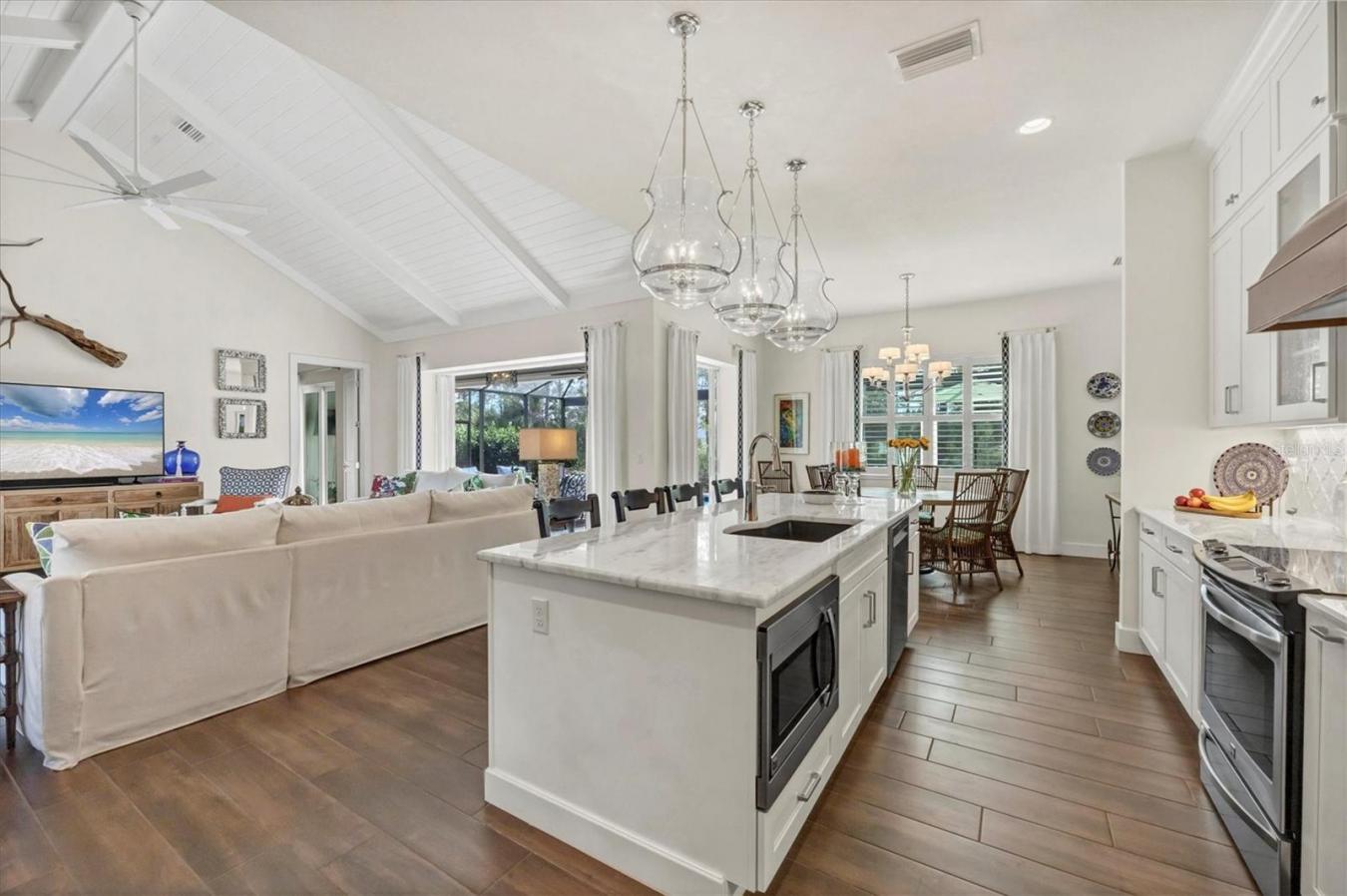 ROTONDA WEST, Florida, 33947-1814, United States, 4 Bedrooms Bedrooms, ,2 BathroomsBathrooms,Residential,For Sale,1765119