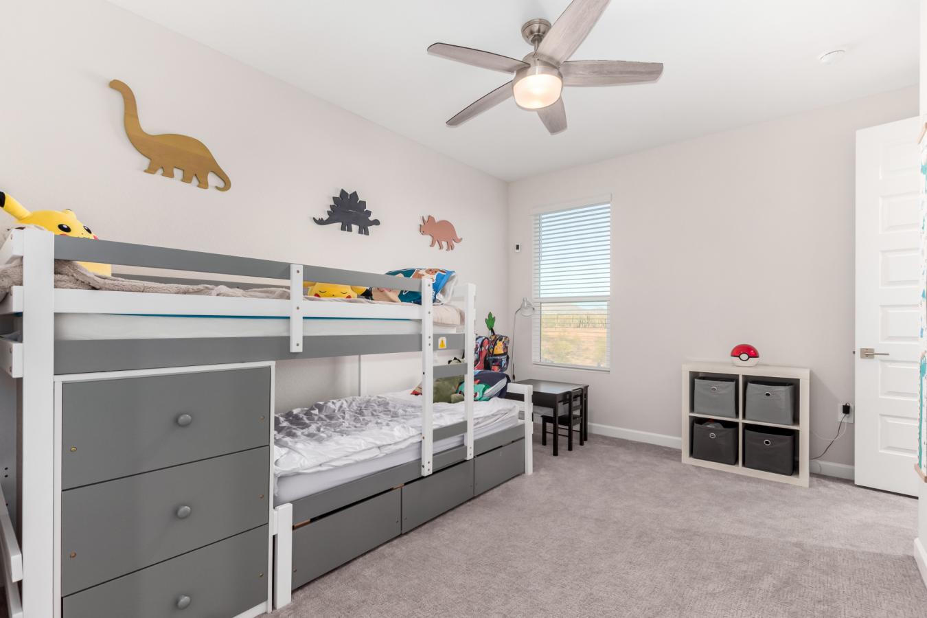 Phoenix, Arizona, 85054, United States, 5 Bedrooms Bedrooms, ,2 BathroomsBathrooms,Residential,For Sale,1765118