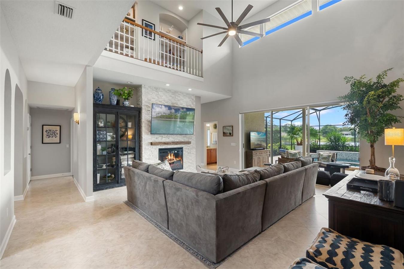 WINDERMERE, Florida, 34786, United States, 5 Bedrooms Bedrooms, ,4 BathroomsBathrooms,Residential,For Sale,1765107