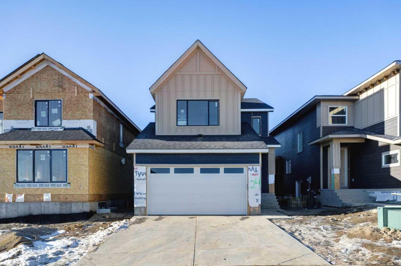 Cochrane, AB, T4C 0X8, Canada, 4 Bedrooms Bedrooms, ,3 BathroomsBathrooms,Residential,For Sale,1765105