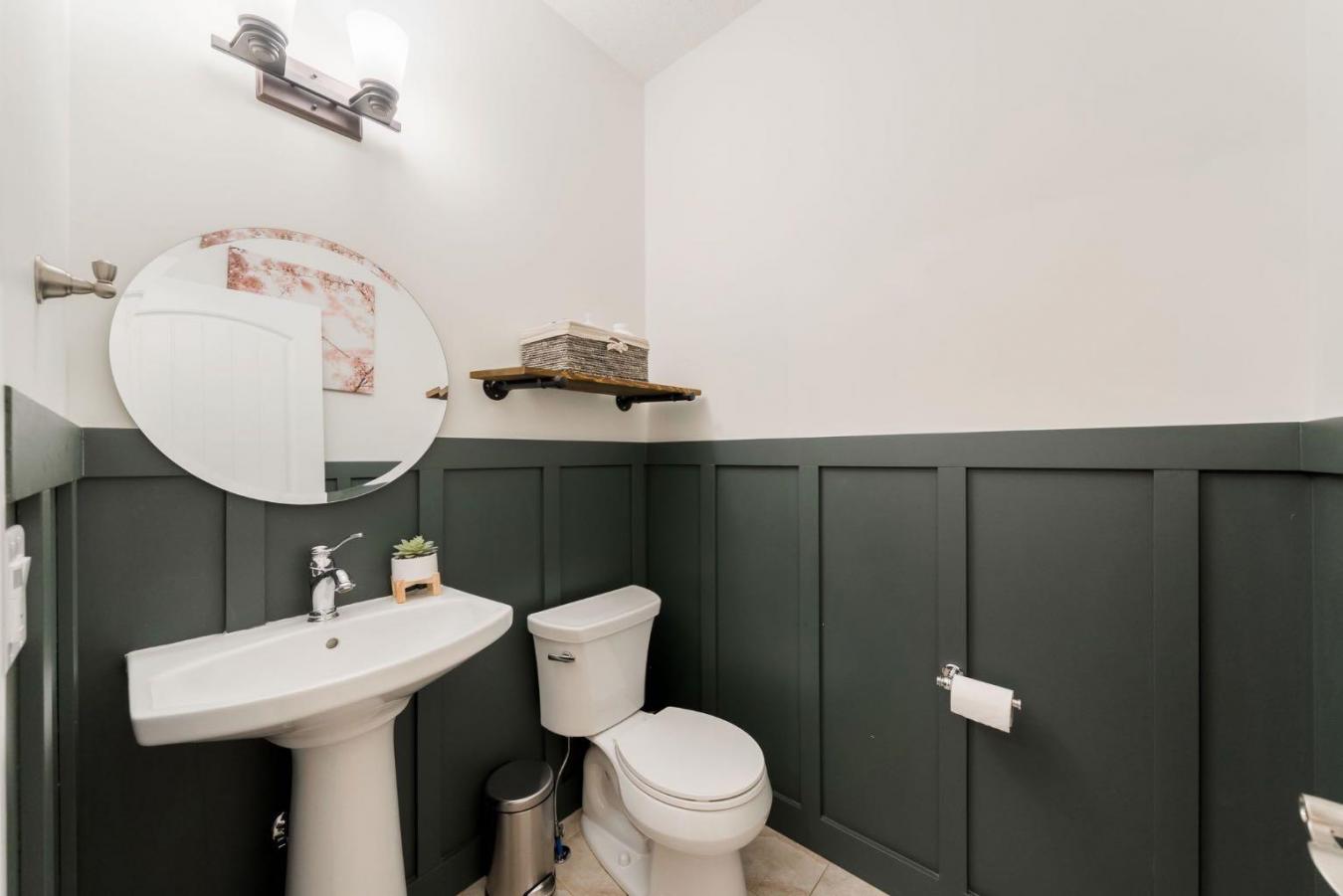 Cochrane, AB, T4C 0V4, Canada, 4 Bedrooms Bedrooms, ,3 BathroomsBathrooms,Residential,For Sale,1765103