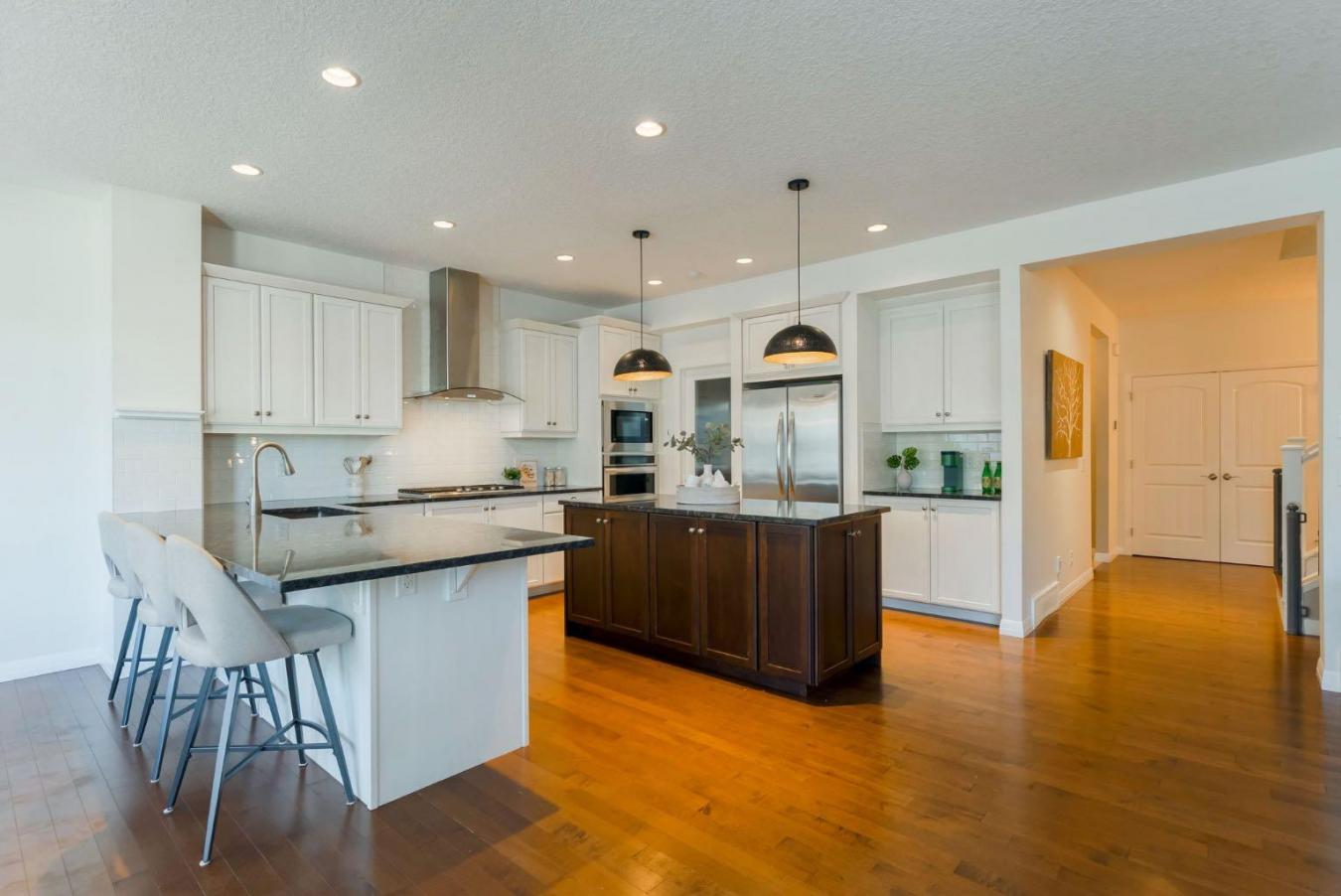Cochrane, AB, T4C 0V4, Canada, 4 Bedrooms Bedrooms, ,3 BathroomsBathrooms,Residential,For Sale,1765103