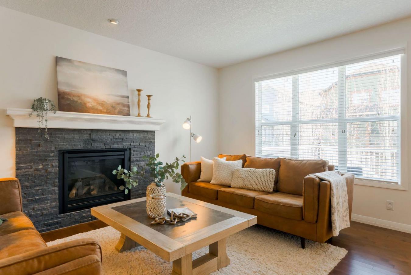 Cochrane, AB, T4C 0V4, Canada, 4 Bedrooms Bedrooms, ,3 BathroomsBathrooms,Residential,For Sale,1765103
