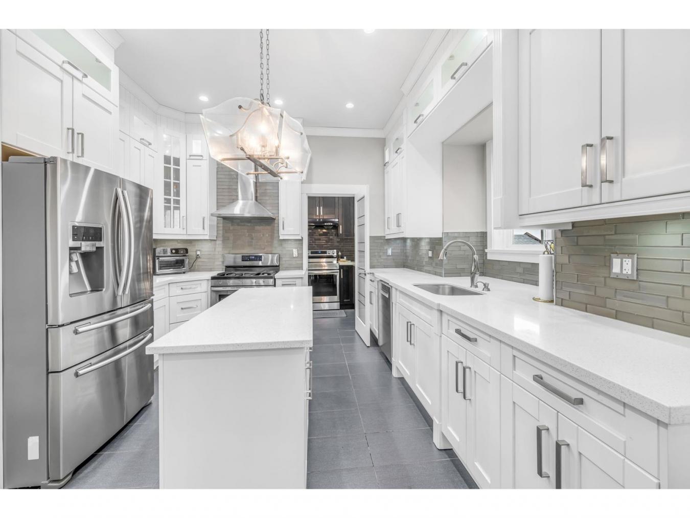 Surrey, BC, V3X0E6, Canada, 8 Bedrooms Bedrooms, ,Residential,For Sale,1765097
