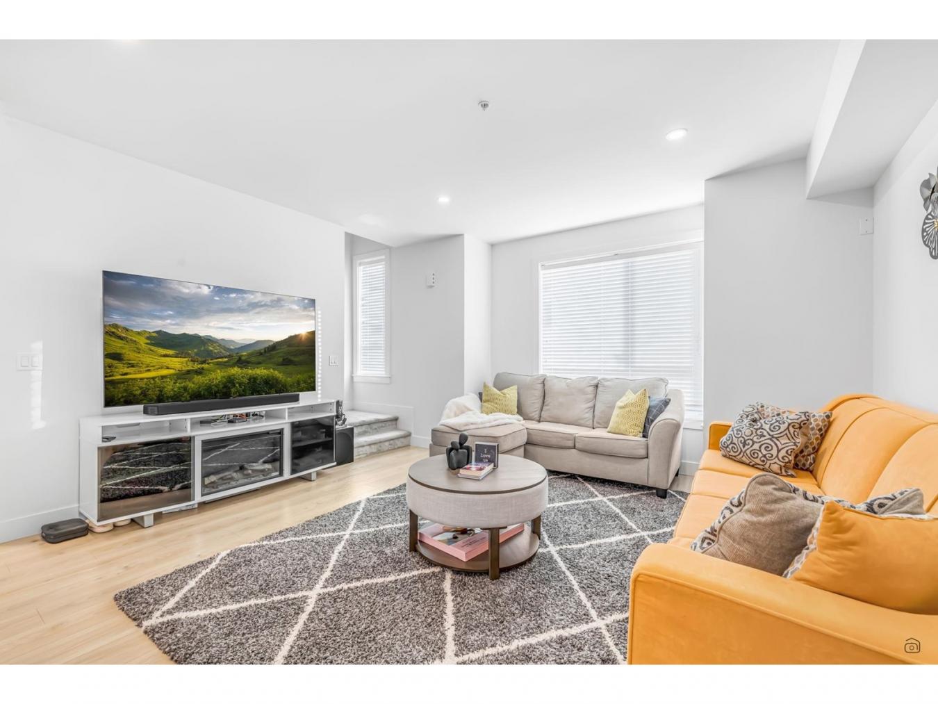 Langley, BC, V3A0M2, Canada, 4 Bedrooms Bedrooms, ,4 BathroomsBathrooms,Residential,For Sale,1768905