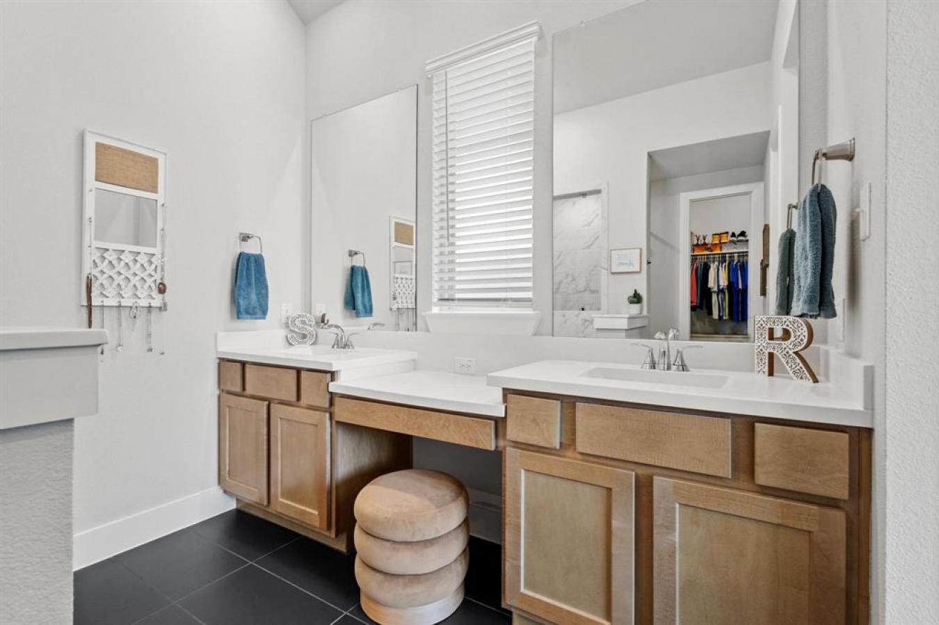 Denison, Texas, 75020, United States, 4 Bedrooms Bedrooms, ,3 BathroomsBathrooms,Residential,For Sale,1768904