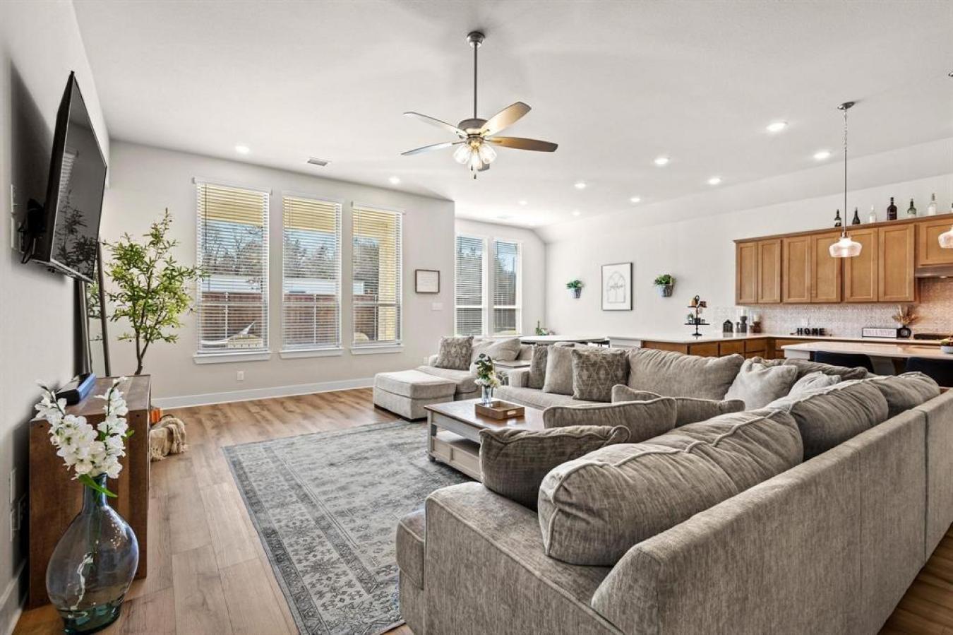 Denison, Texas, 75020, United States, 4 Bedrooms Bedrooms, ,3 BathroomsBathrooms,Residential,For Sale,1768904