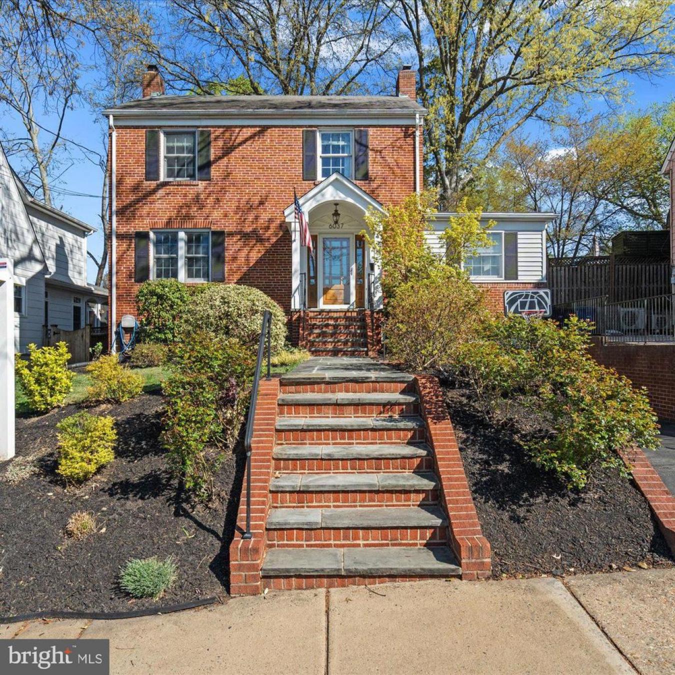 Arlington, Virginia, 22205, United States, 4 Bedrooms Bedrooms, ,3 BathroomsBathrooms,Residential,For Sale,1768900