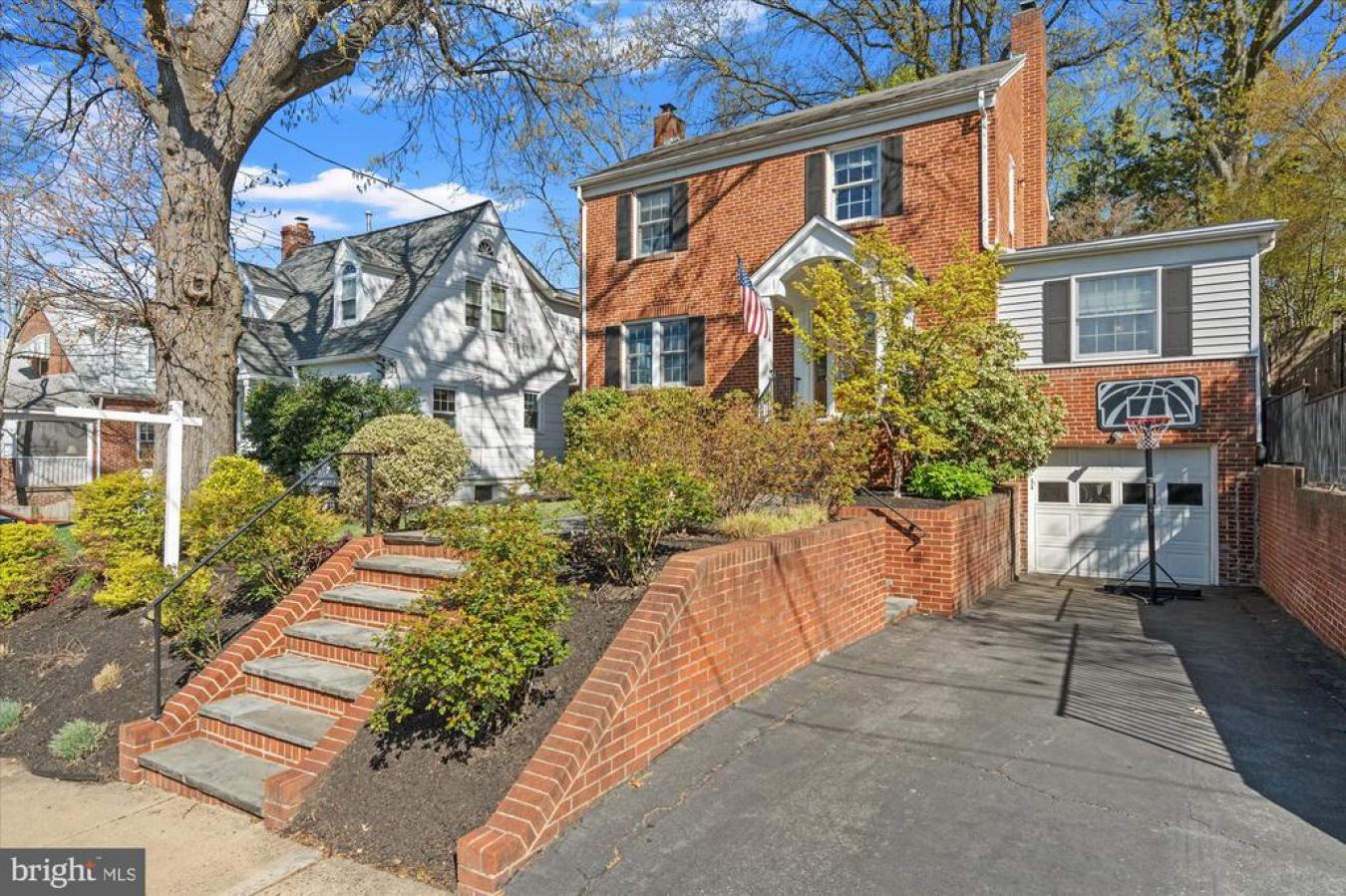 Arlington, Virginia, 22205, United States, 4 Bedrooms Bedrooms, ,3 BathroomsBathrooms,Residential,For Sale,1768900