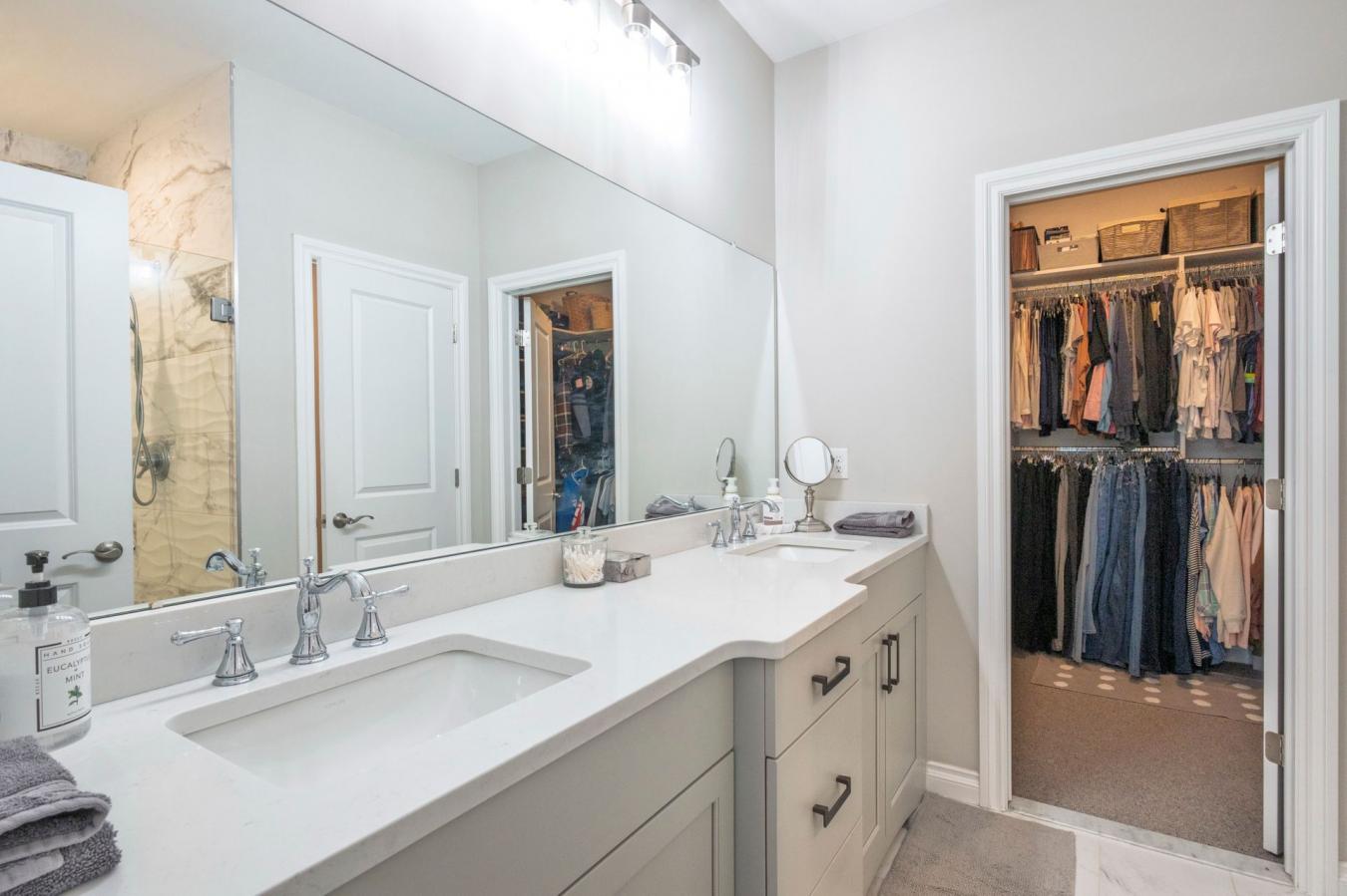 Brighton, Michigan, 3616, United States, 4 Bedrooms Bedrooms, ,3 BathroomsBathrooms,Residential,For Sale,1765091
