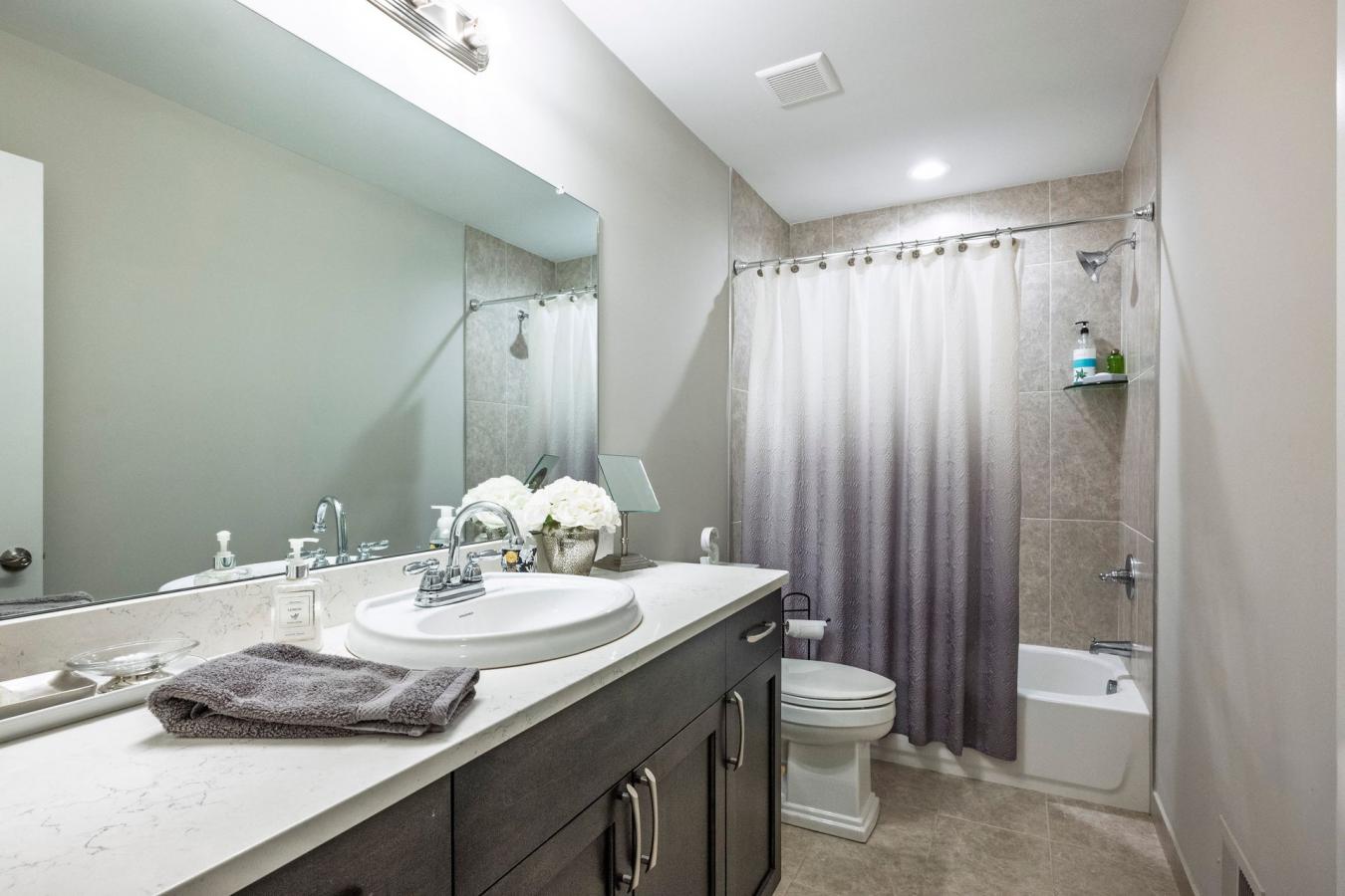 Brighton, Michigan, 3616, United States, 4 Bedrooms Bedrooms, ,3 BathroomsBathrooms,Residential,For Sale,1765091