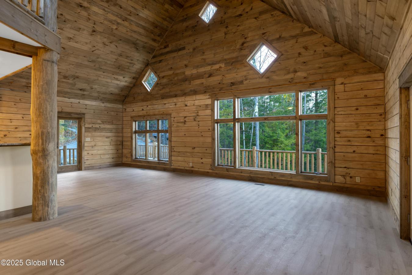 Lake George, New York, 12845, United States, 4 Bedrooms Bedrooms, ,2 BathroomsBathrooms,Residential,For Sale,1768882