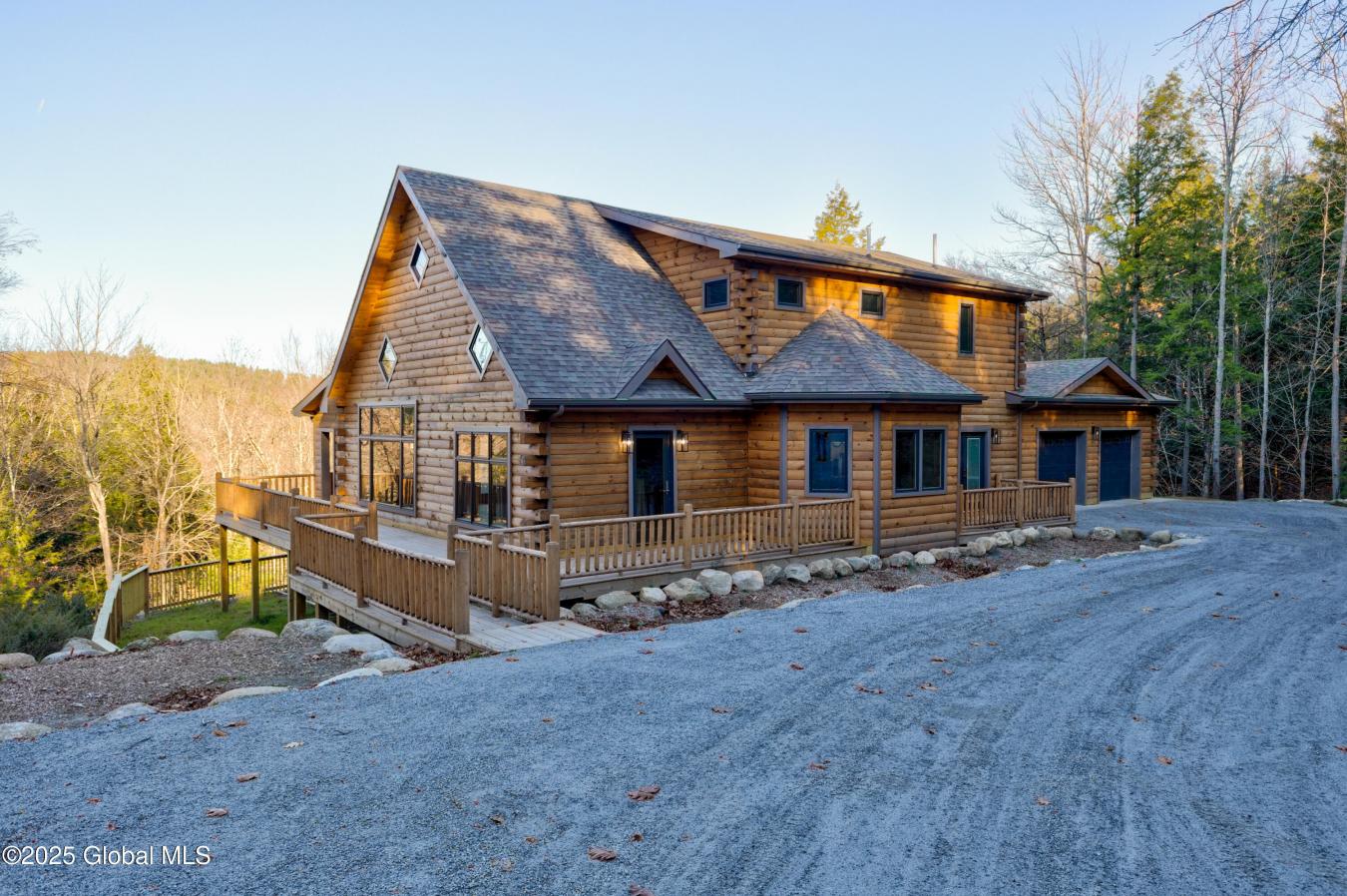 Lake George, New York, 12845, United States, 4 Bedrooms Bedrooms, ,2 BathroomsBathrooms,Residential,For Sale,1768882