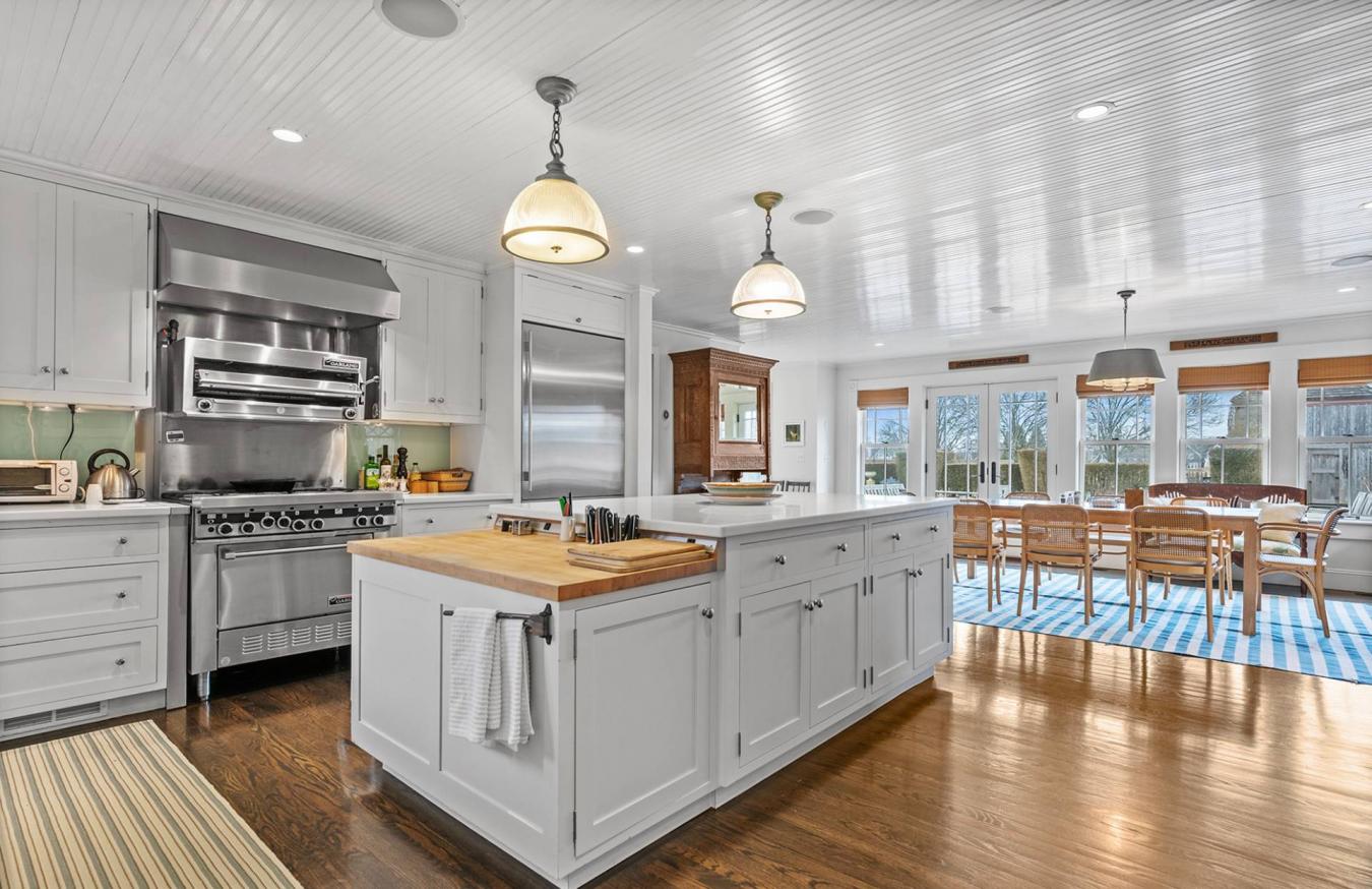 Water Mill, New York, 11976, United States, 5 Bedrooms Bedrooms, ,4 BathroomsBathrooms,Residential,For Sale,1899146