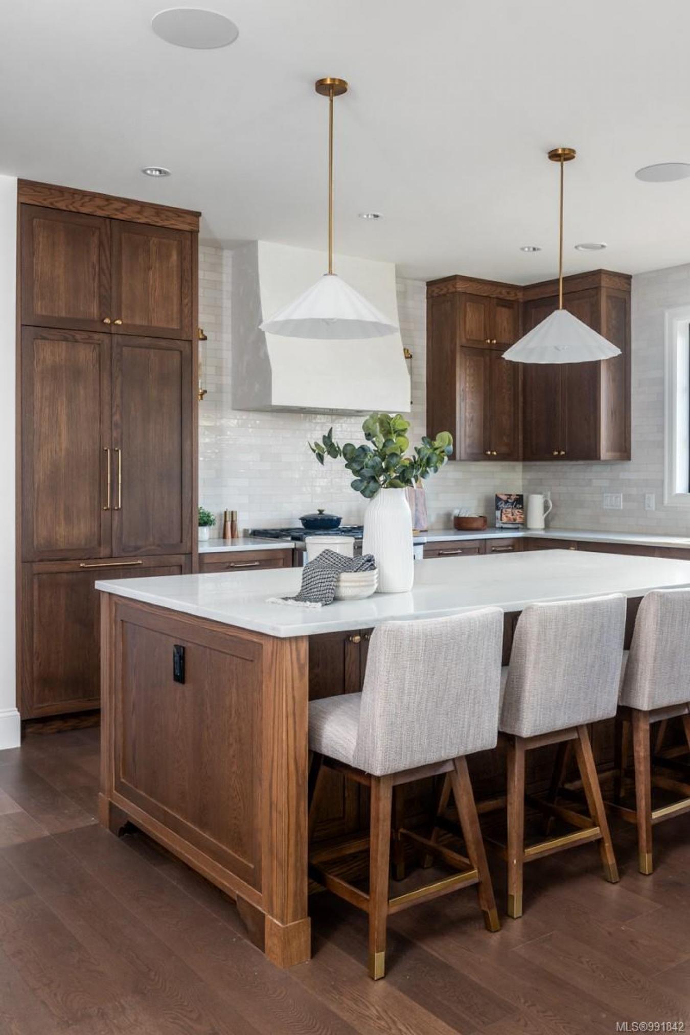 Oak Bay, BC, V8S 2W1, Canada, 3 Bedrooms Bedrooms, ,2 BathroomsBathrooms,Residential,For Sale,1769211