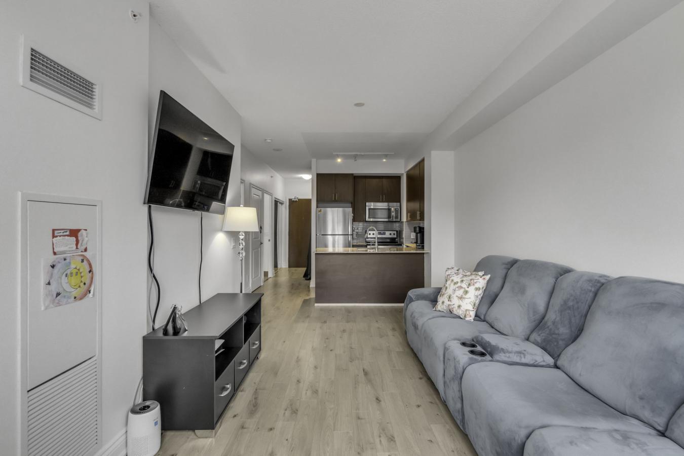 Markham, ON, L6E0T4, Canada, 1 Bedroom Bedrooms, ,1 BathroomBathrooms,Residential,For Sale,1769188