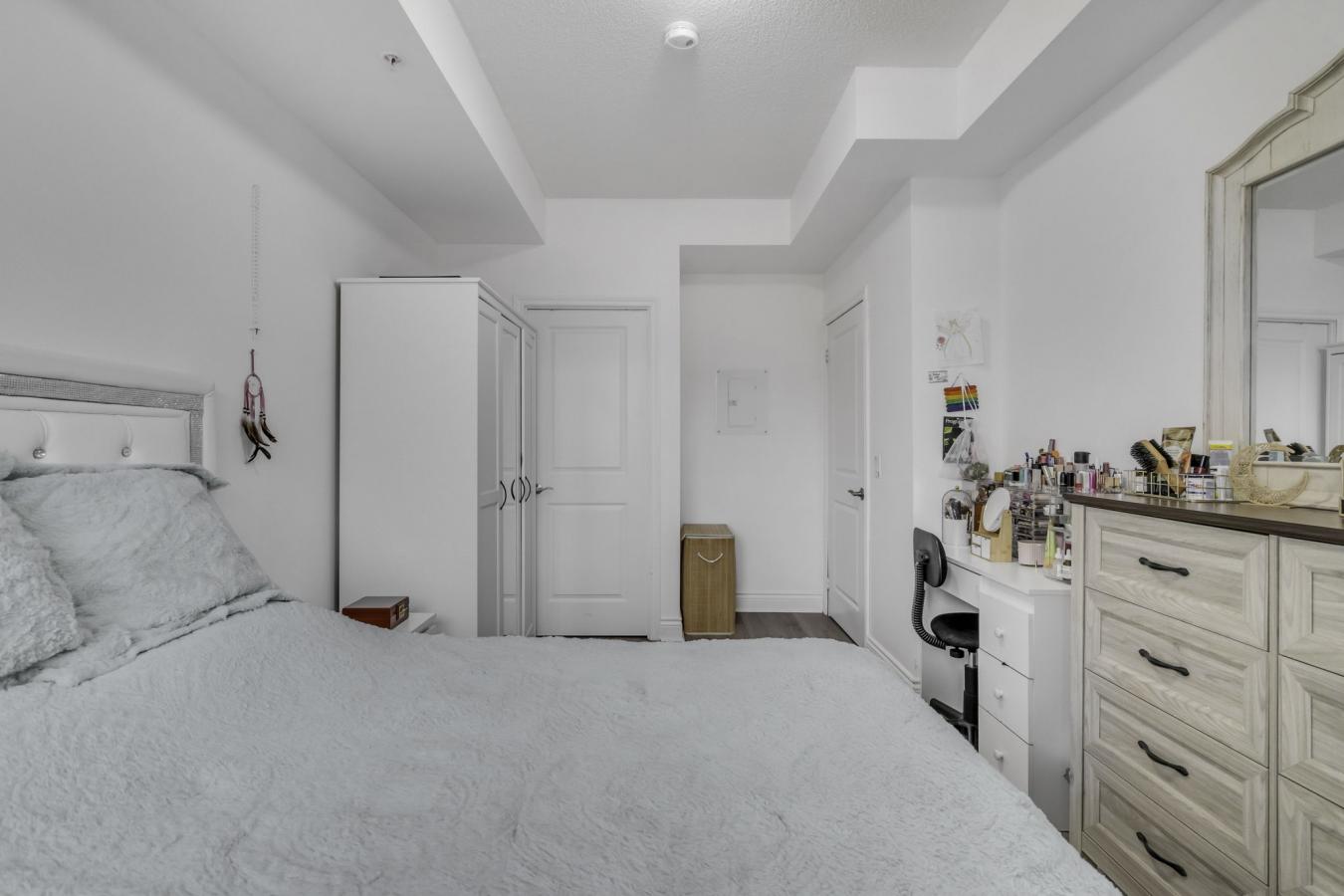 Markham, ON, L6E0T4, Canada, 1 Bedroom Bedrooms, ,1 BathroomBathrooms,Residential,For Sale,1769188