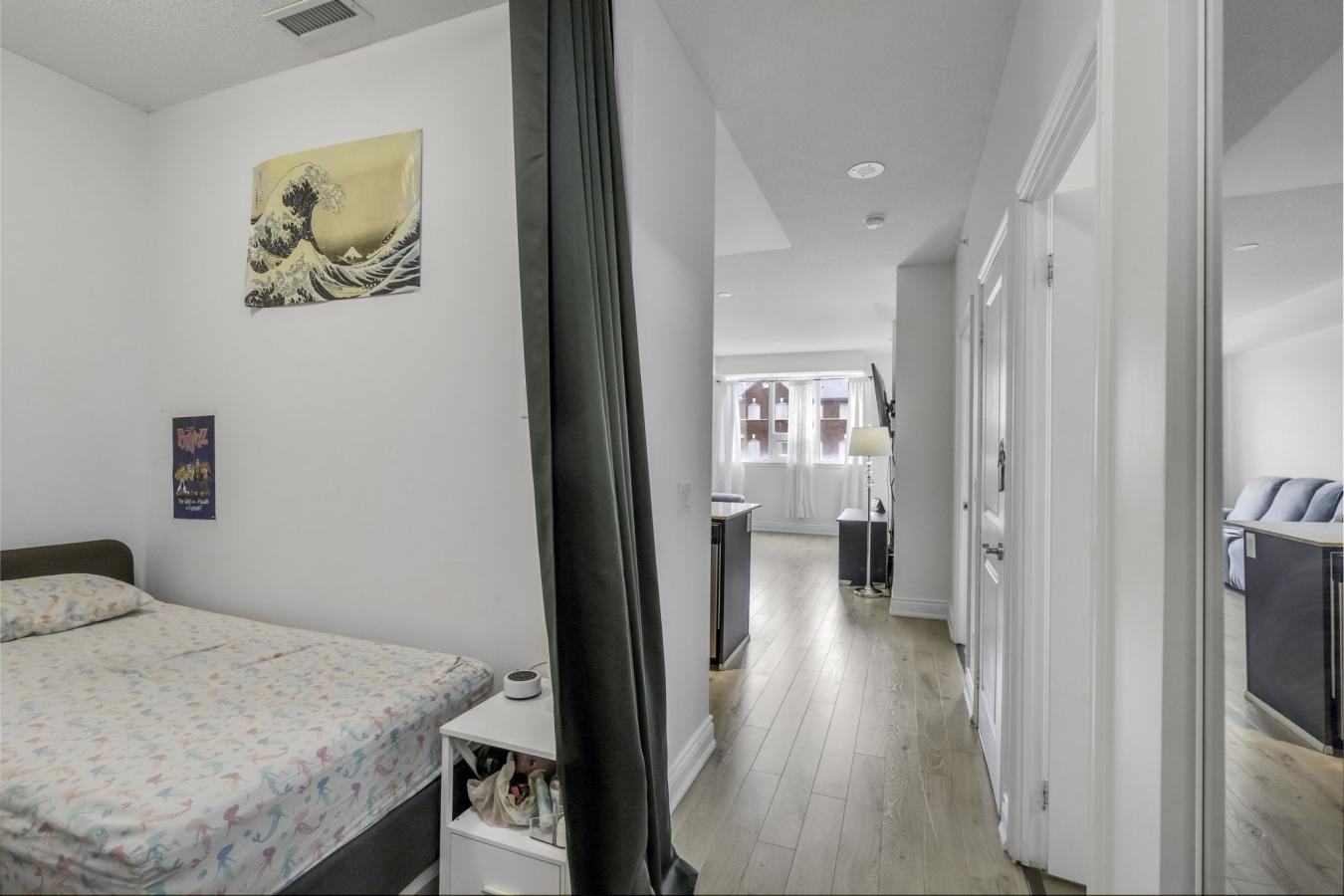 Markham, ON, L6E0T4, Canada, 1 Bedroom Bedrooms, ,1 BathroomBathrooms,Residential,For Sale,1769188