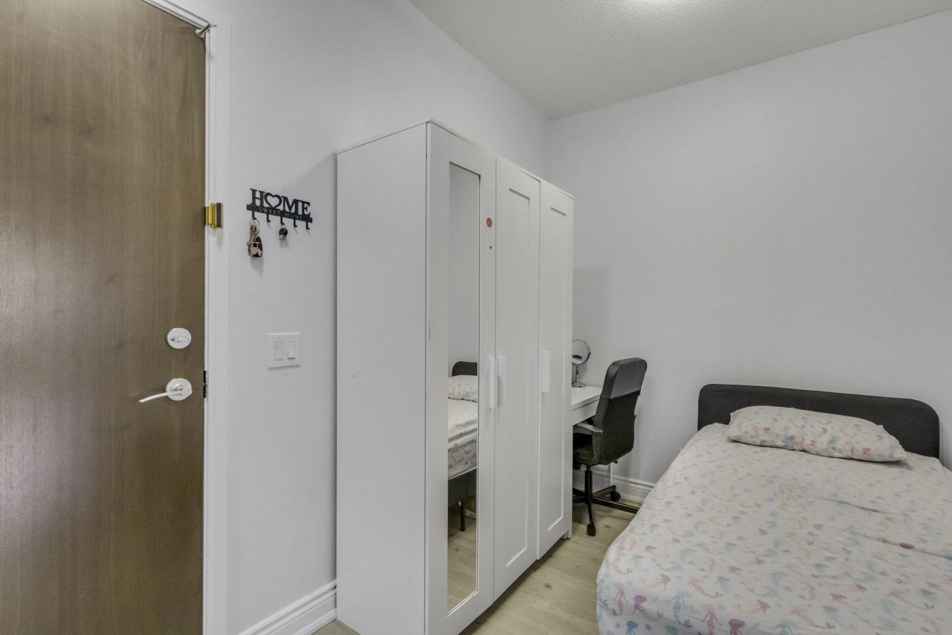 Markham, ON, L6E0T4, Canada, 1 Bedroom Bedrooms, ,1 BathroomBathrooms,Residential,For Sale,1769188