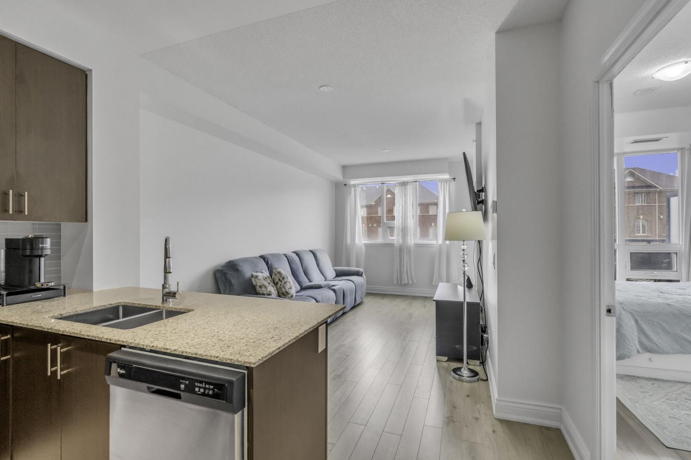 Markham, ON, L6E0T4, Canada, 1 Bedroom Bedrooms, ,1 BathroomBathrooms,Residential,For Sale,1769188