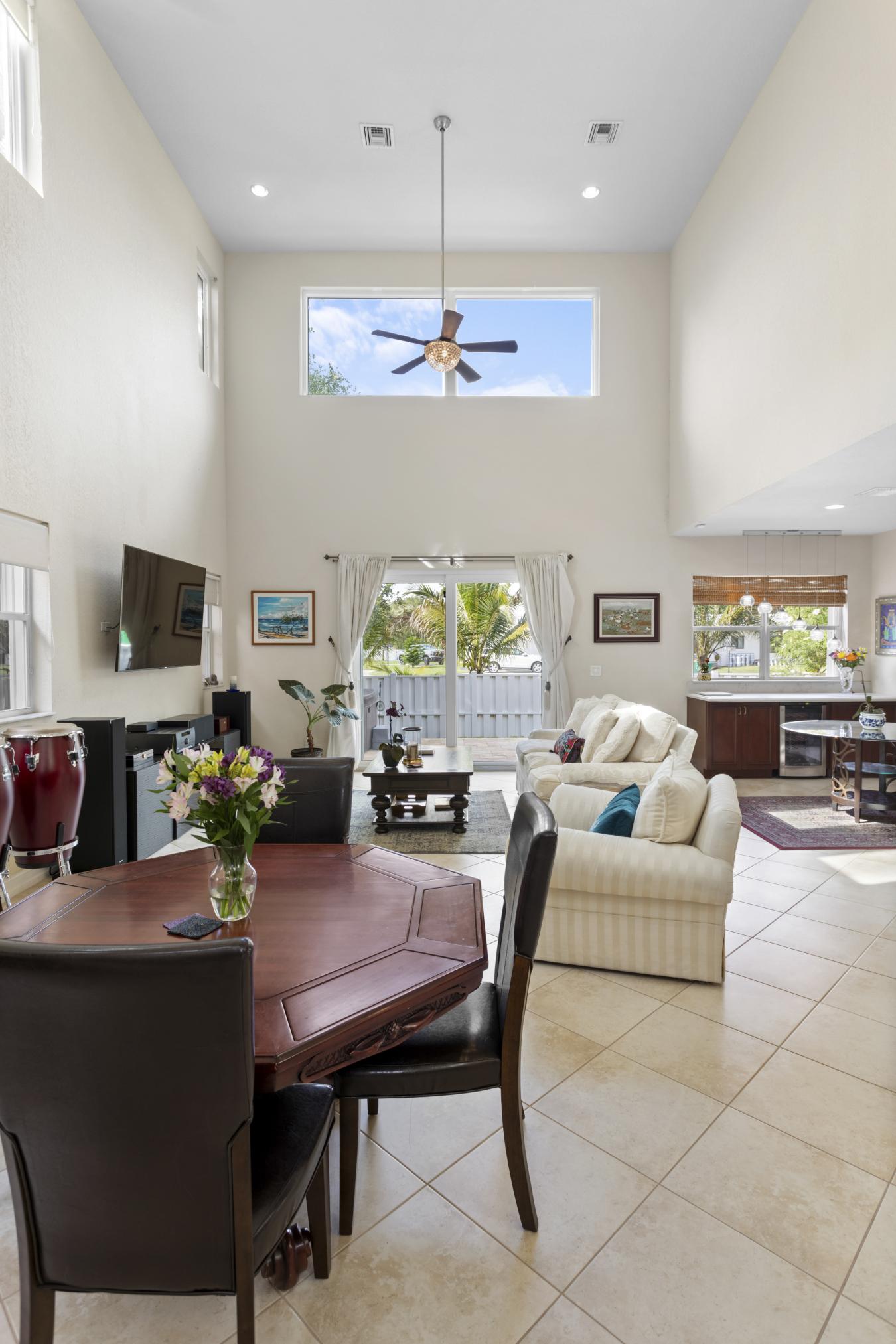 Plantation, Florida, 33325, United States, 5 Bedrooms Bedrooms, ,2 BathroomsBathrooms,Residential,For Sale,1771321