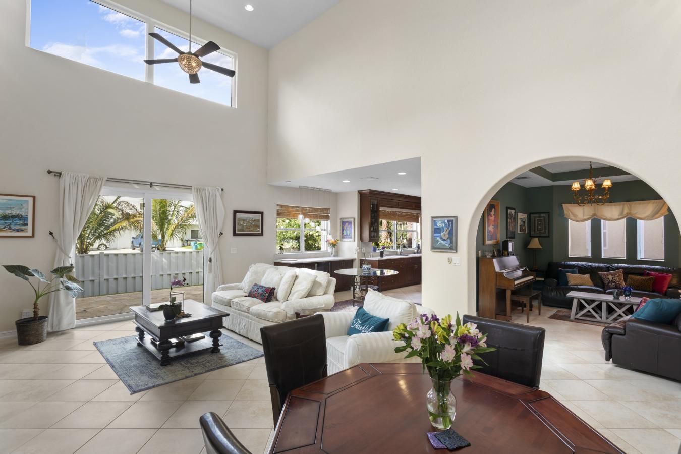 Plantation, Florida, 33325, United States, 5 Bedrooms Bedrooms, ,2 BathroomsBathrooms,Residential,For Sale,1771321