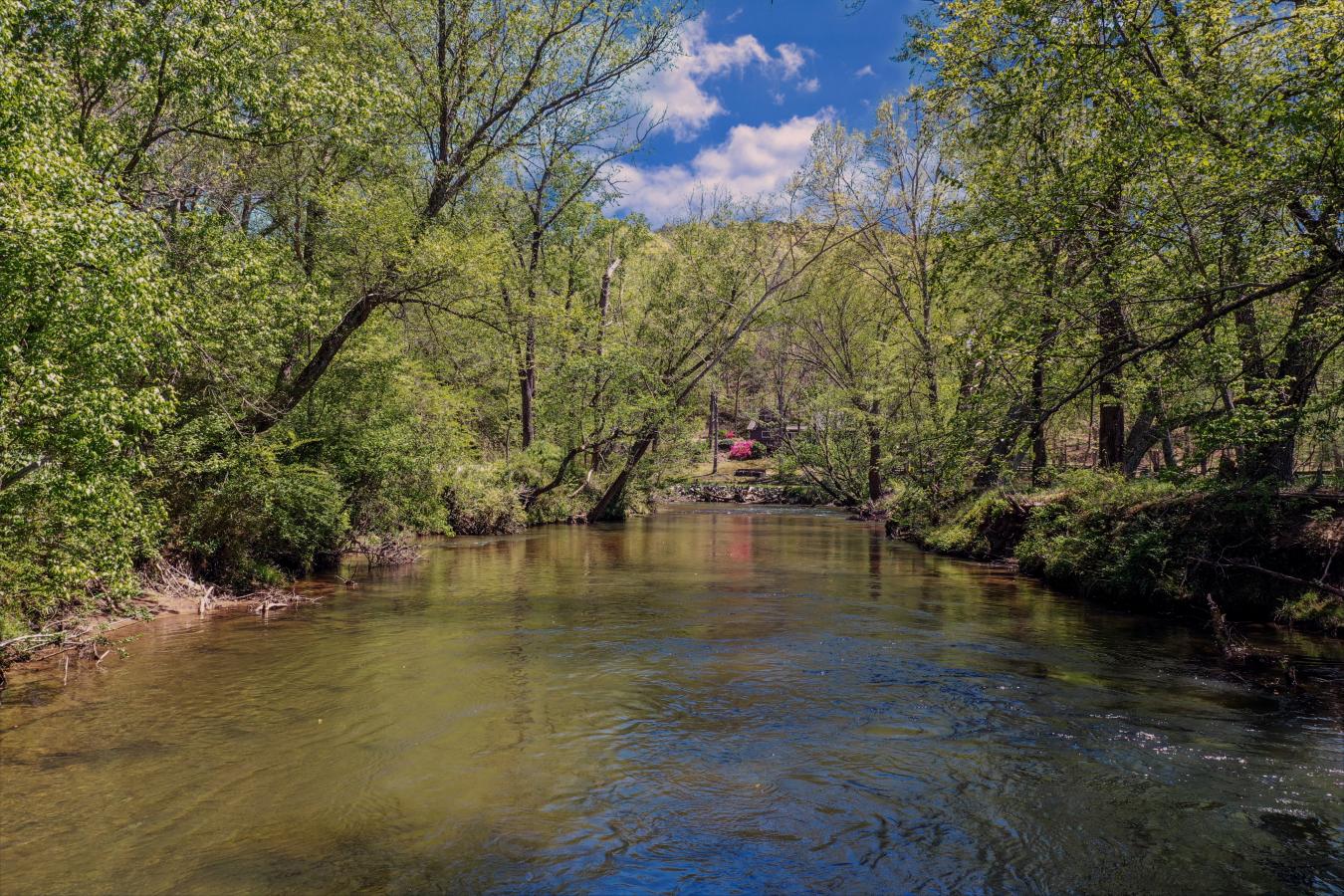 Sautee Nacoochee, Georgia, 30571, United States, 3 Bedrooms Bedrooms, ,3 BathroomsBathrooms,Residential,For Sale,1769187