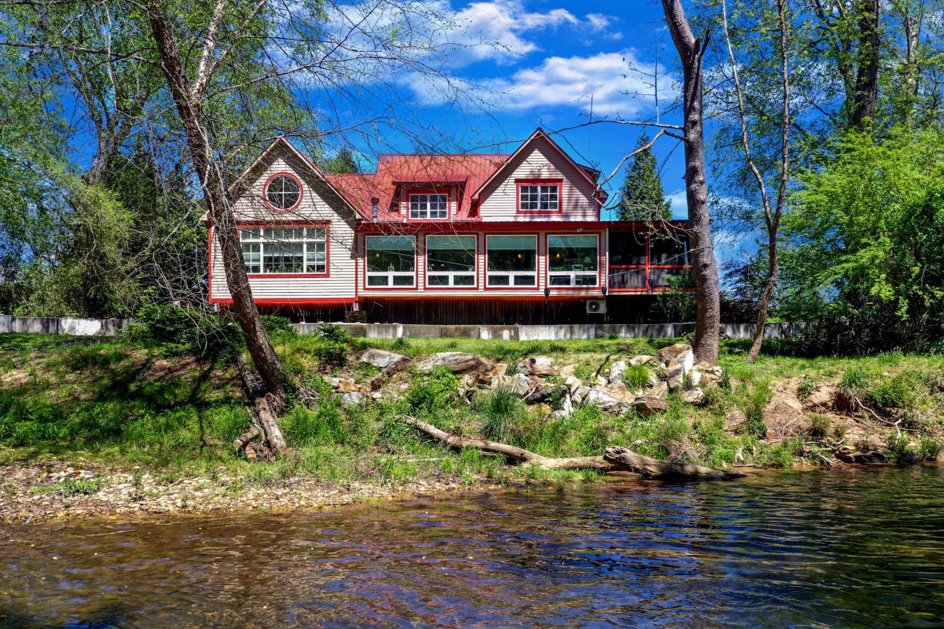 Sautee Nacoochee, Georgia, 30571, United States, 3 Bedrooms Bedrooms, ,3 BathroomsBathrooms,Residential,For Sale,1769187