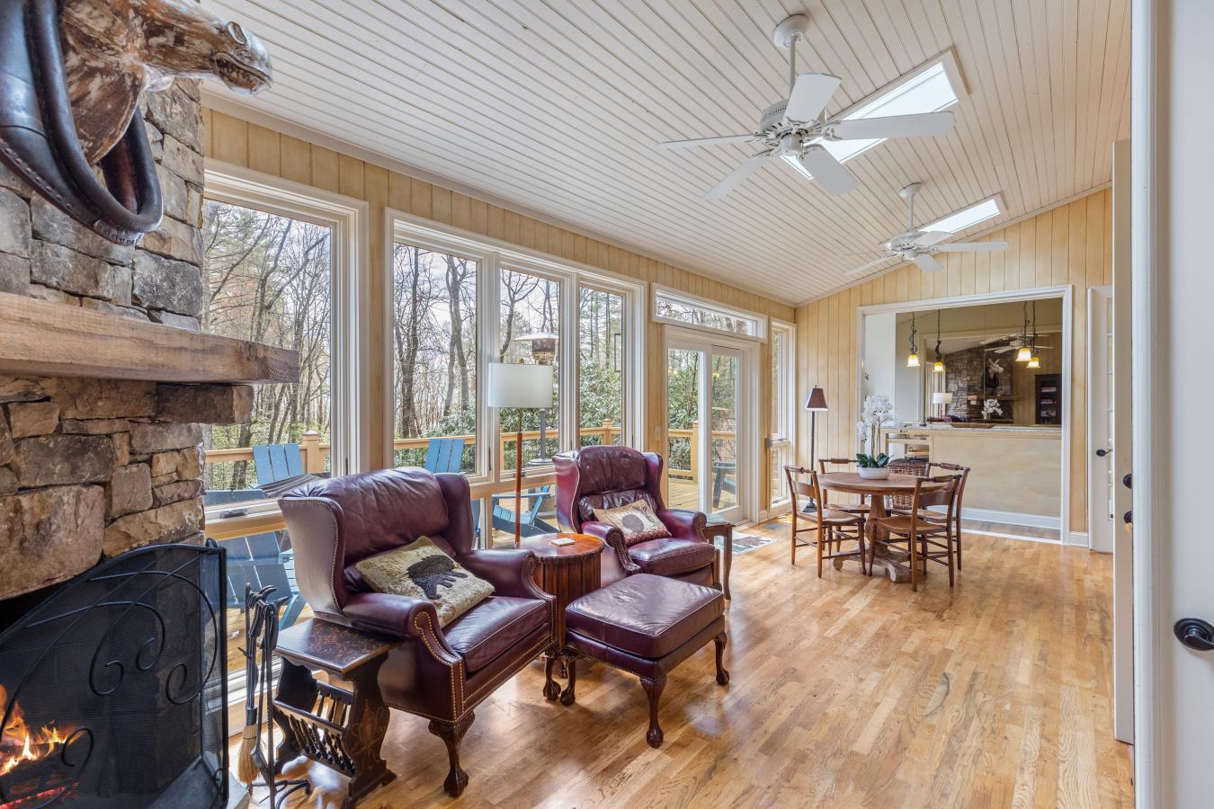 Highlands, North Carolina, 28741, United States, 4 Bedrooms Bedrooms, ,4 BathroomsBathrooms,Residential,For Sale,1773078