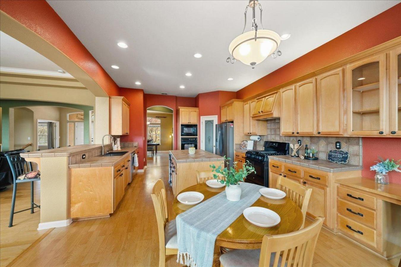 Placerville, California, 95667, United States, 4 Bedrooms Bedrooms, ,3 BathroomsBathrooms,Residential,For Sale,1771300