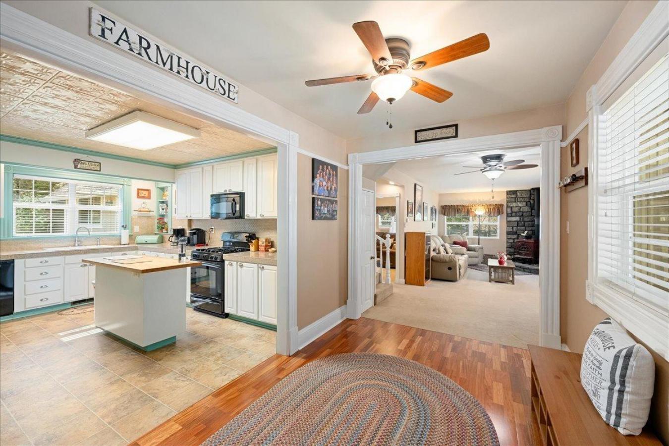 Somerset, California, 95684, United States, 3 Bedrooms Bedrooms, ,2 BathroomsBathrooms,Residential,For Sale,1772602