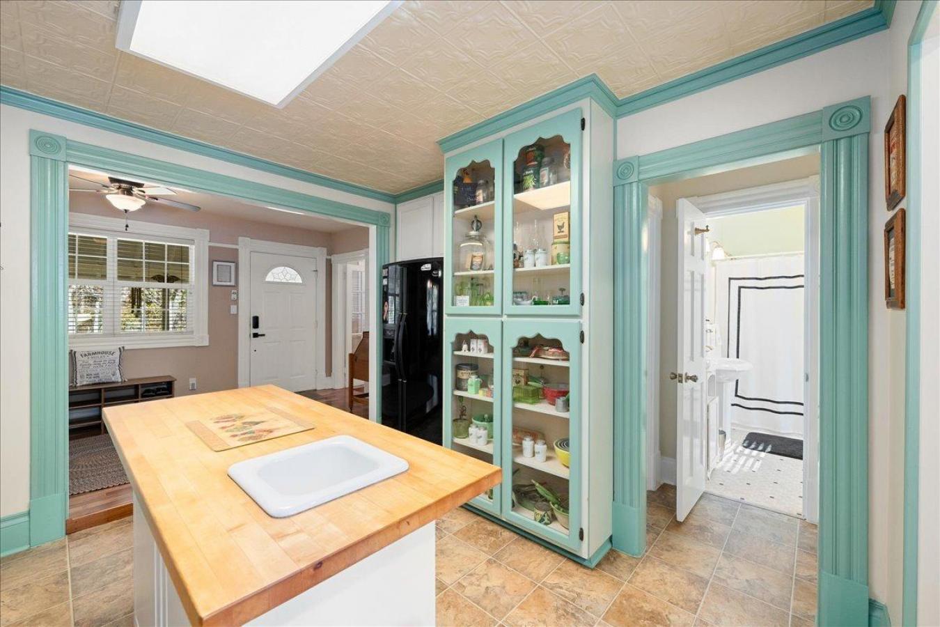 Somerset, California, 95684, United States, 3 Bedrooms Bedrooms, ,2 BathroomsBathrooms,Residential,For Sale,1772602